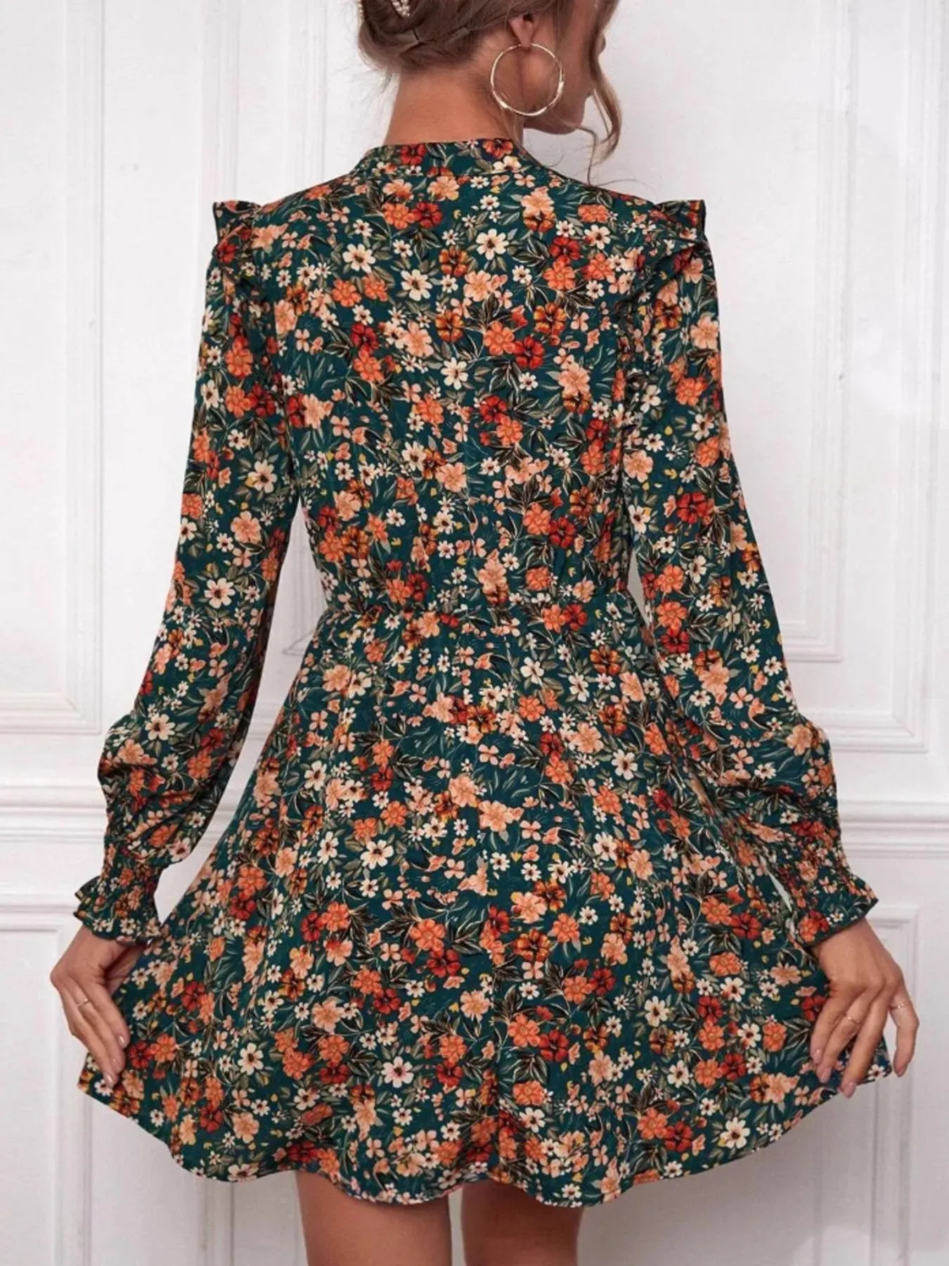 Floral Print Long Sleeve Mini Dress sold by Charming Charlie product image thumbnail 5