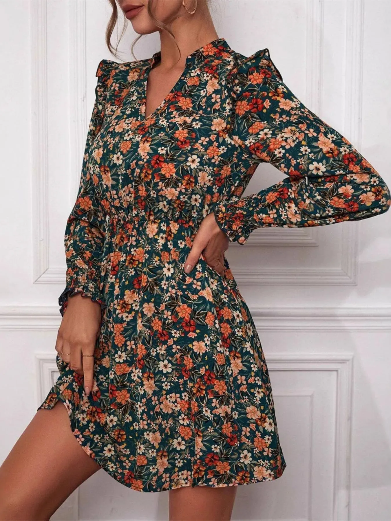 Floral Print Long Sleeve Mini Dress sold by Charming Charlie product image thumbnail 4