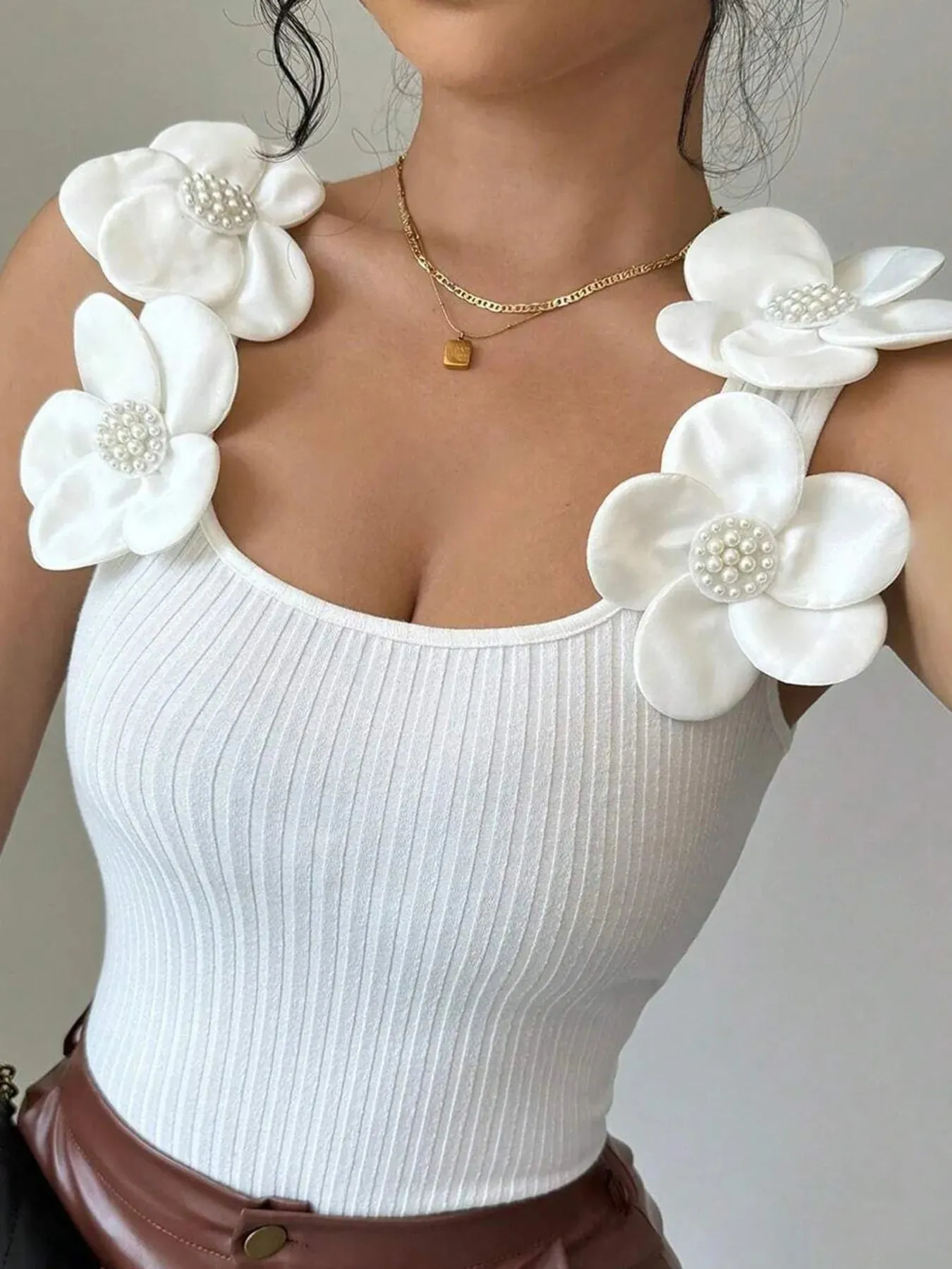 Flower Ribbed Scoop Neck Tank sold by Charming Charlie product image thumbnail 3