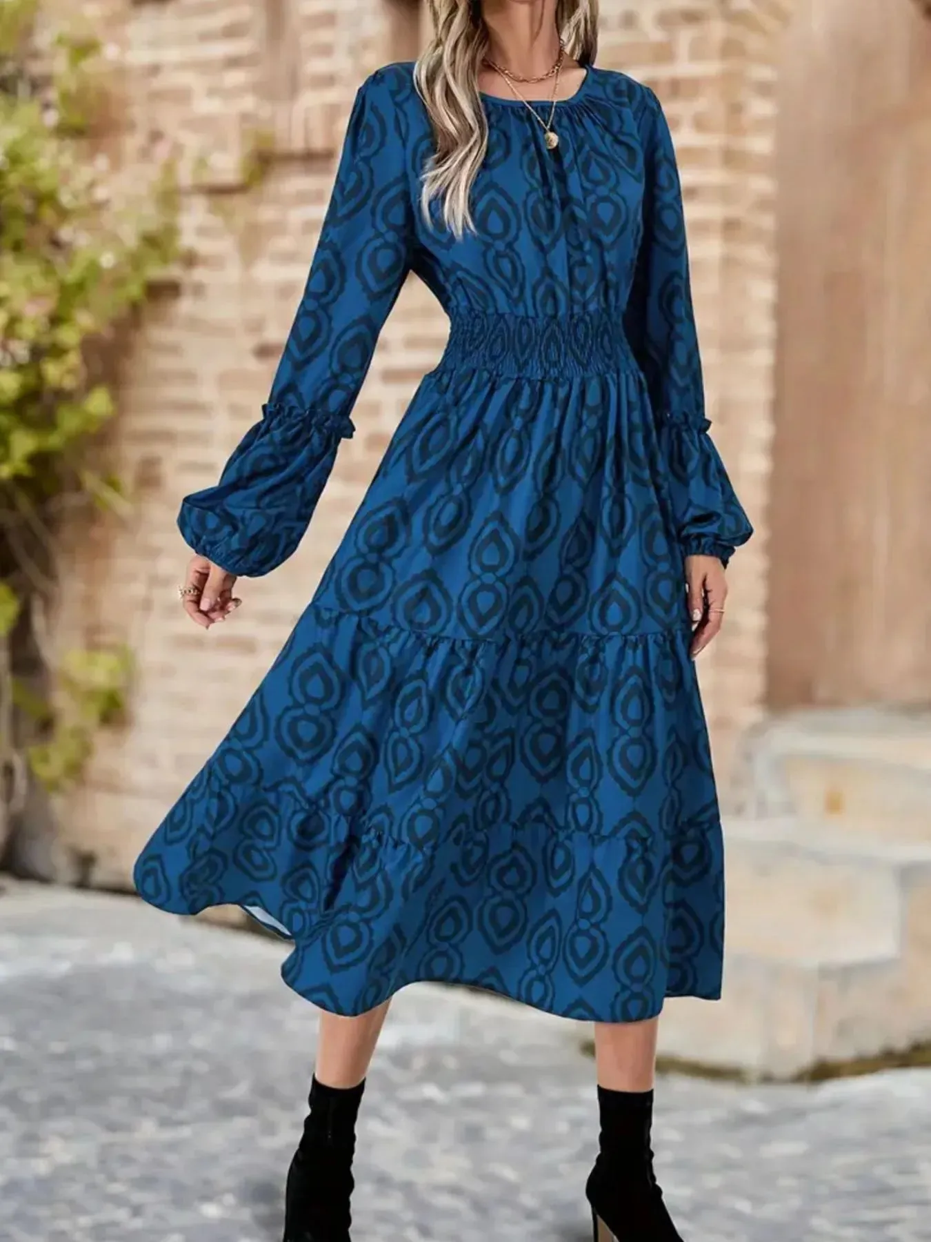 Printed Round Neck Balloon Sleeve Dress sold by Charming Charlie product image thumbnail 3