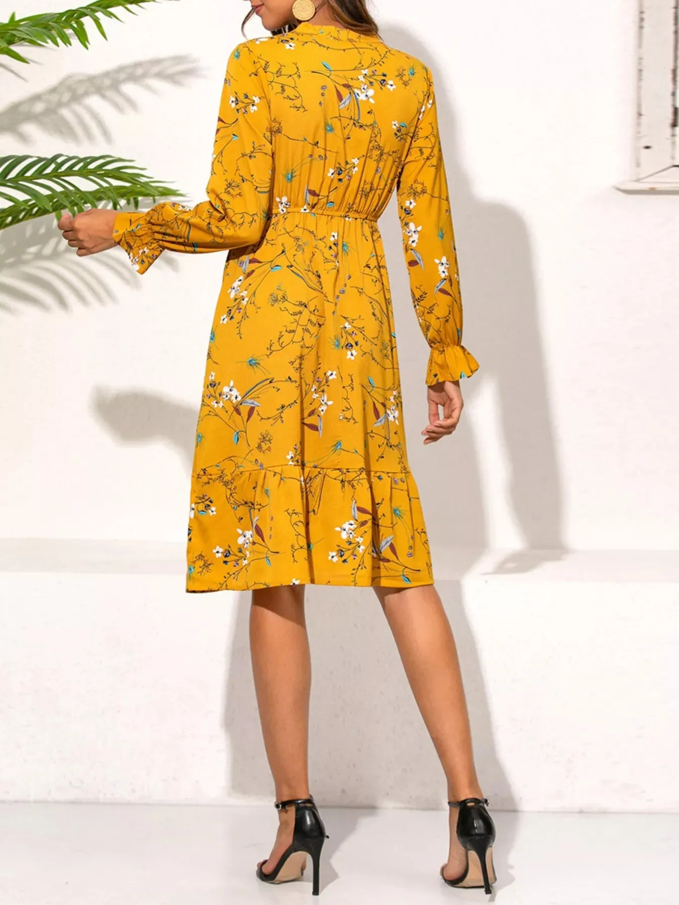 Ruffled Hem Floral Print Long Sleeve Dress sold by Charming Charlie product image thumbnail 4