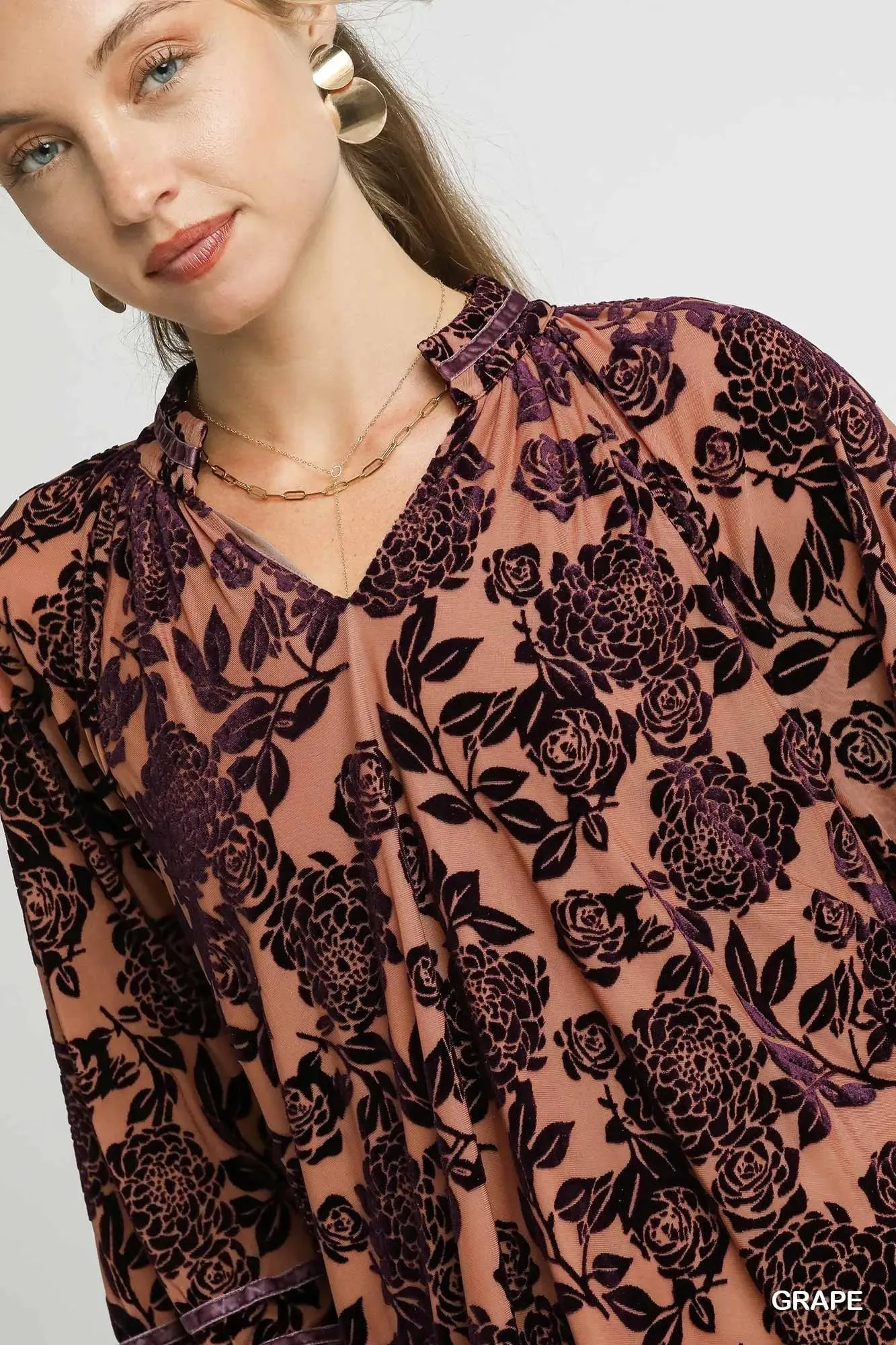 Umgee Floral Velvet Blouse with Balloon Sleeves sold by Charming Charlie product image thumbnail 5