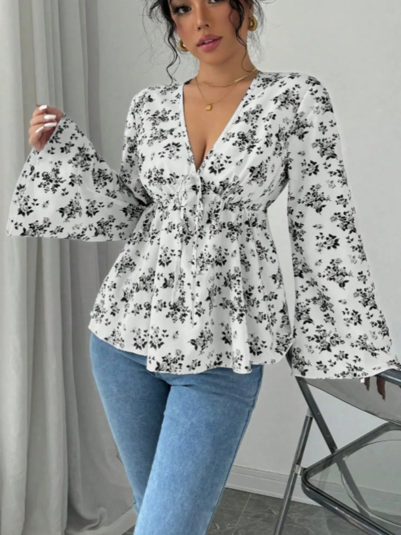 Floral Print V-Neck Long Sleeve Blouse sold by Charming Charlie product image thumbnail 3