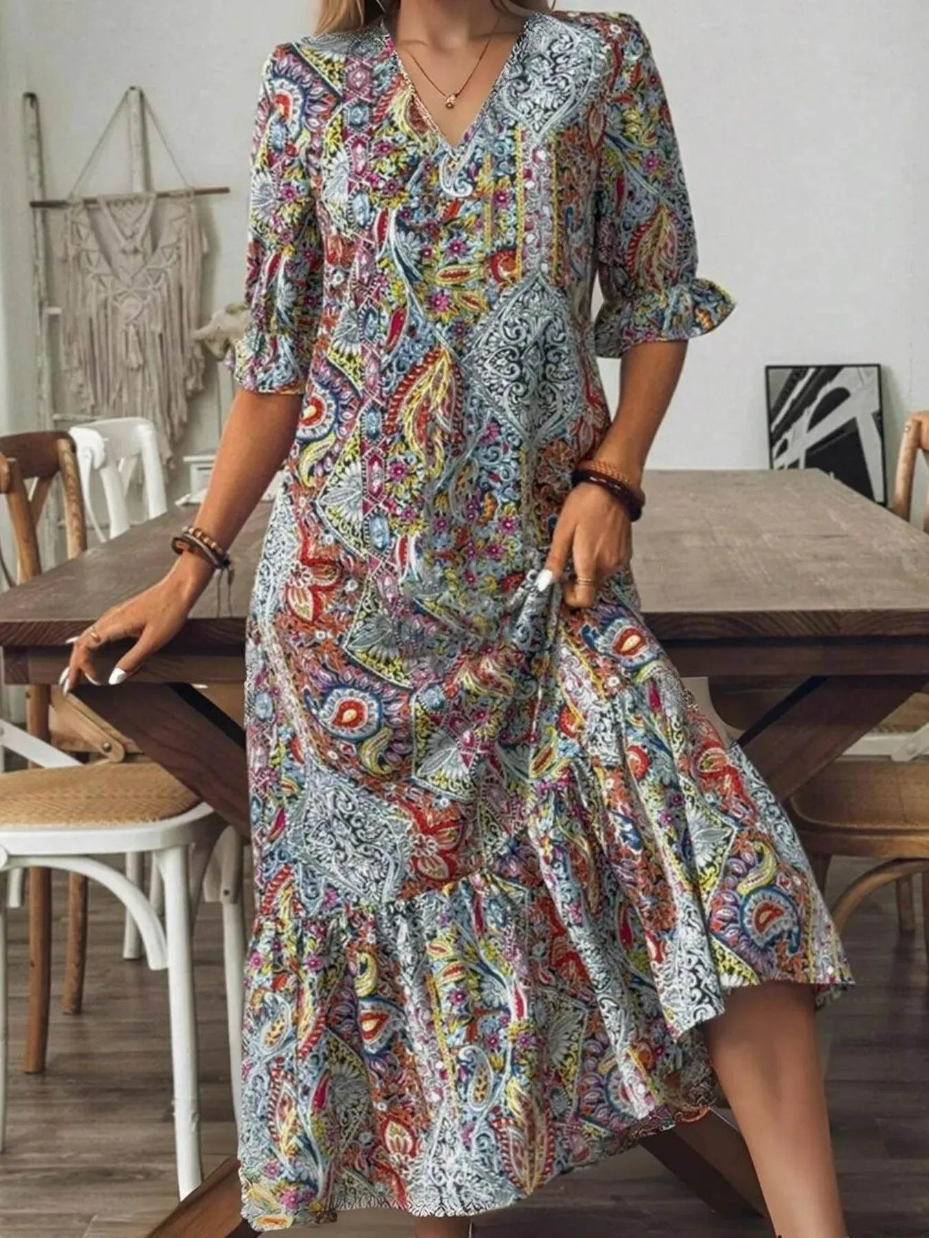 Full Size Bohemian Paisley Print V-Neck Midi Dress Plus Size sold by Charming Charlie product image thumbnail 4