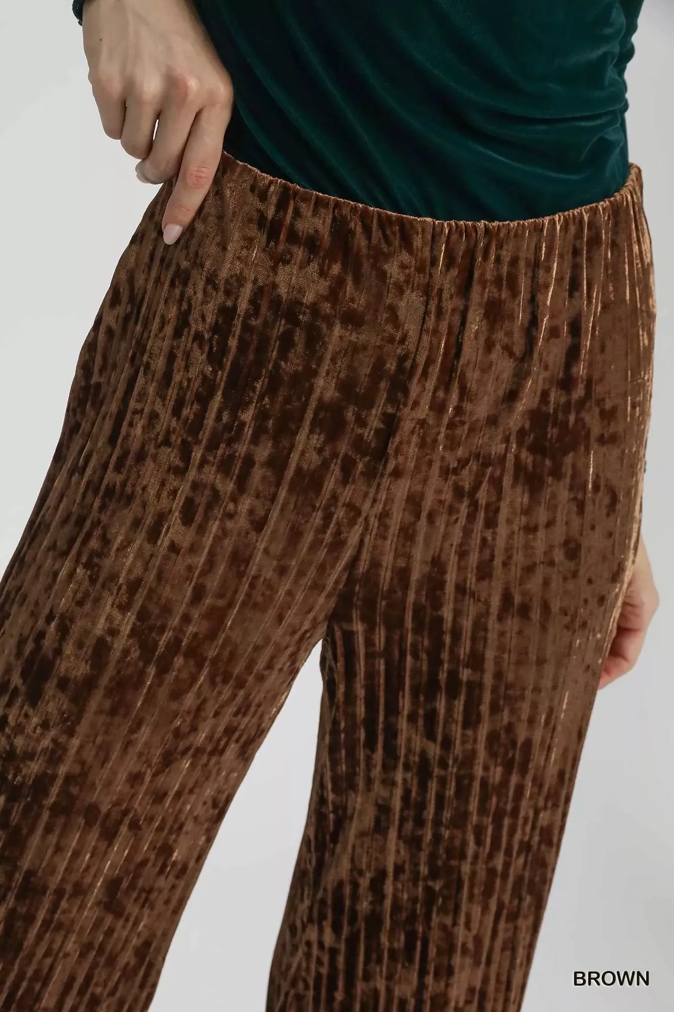 Umgee Velvet Pleated Wide Leg Pants sold by Charming Charlie product image thumbnail 5