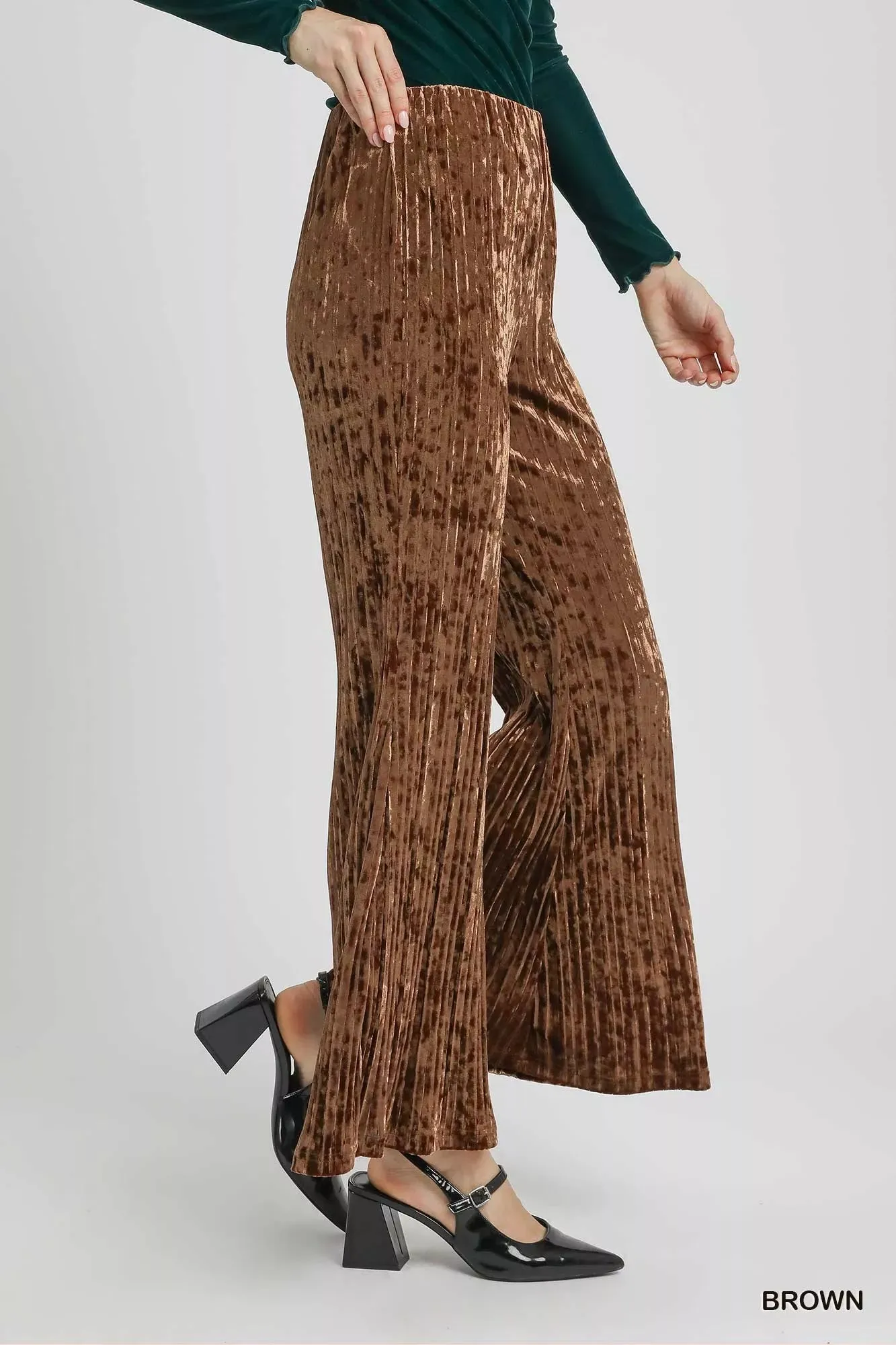 Umgee Velvet Pleated Wide Leg Pants sold by Charming Charlie product image thumbnail 3