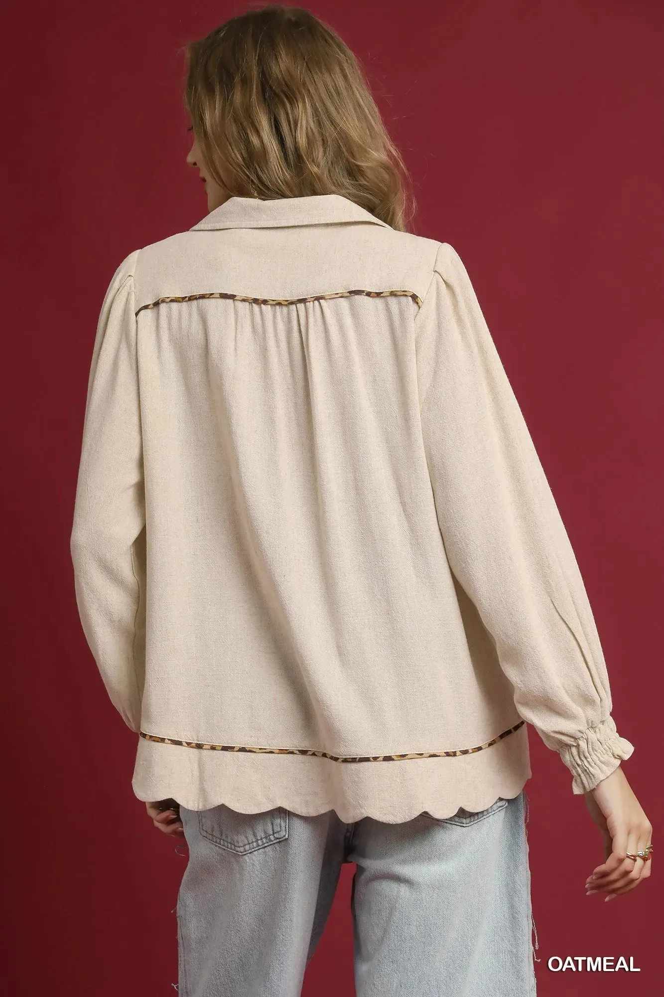 Umgee Full Size Linen Scallop Hem Blouse with Contrast Trim Plus Size sold by Charming Charlie product image thumbnail 3