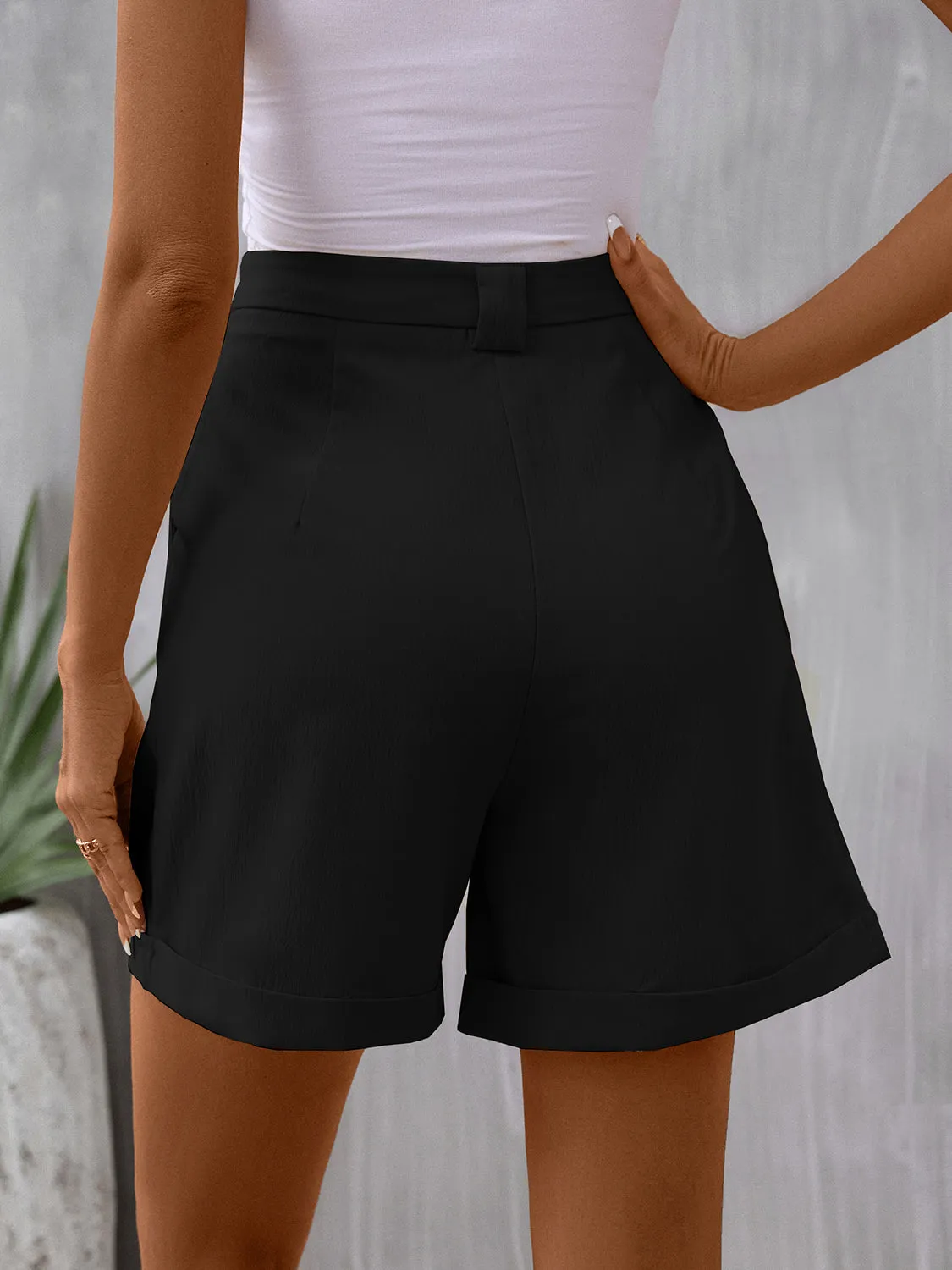 Pocketed Mid-Rise Waist Shorts sold by Charming Charlie product image thumbnail 2