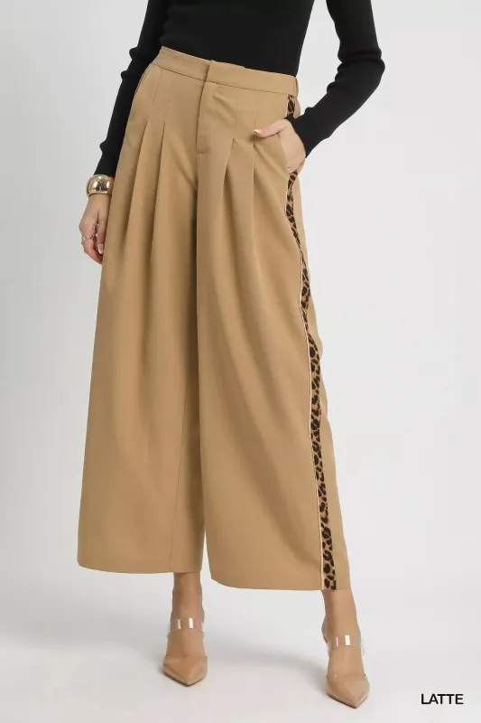 Umgee Front Pleated Wide-Leg Pants with Contrast Trim sold by Charming Charlie