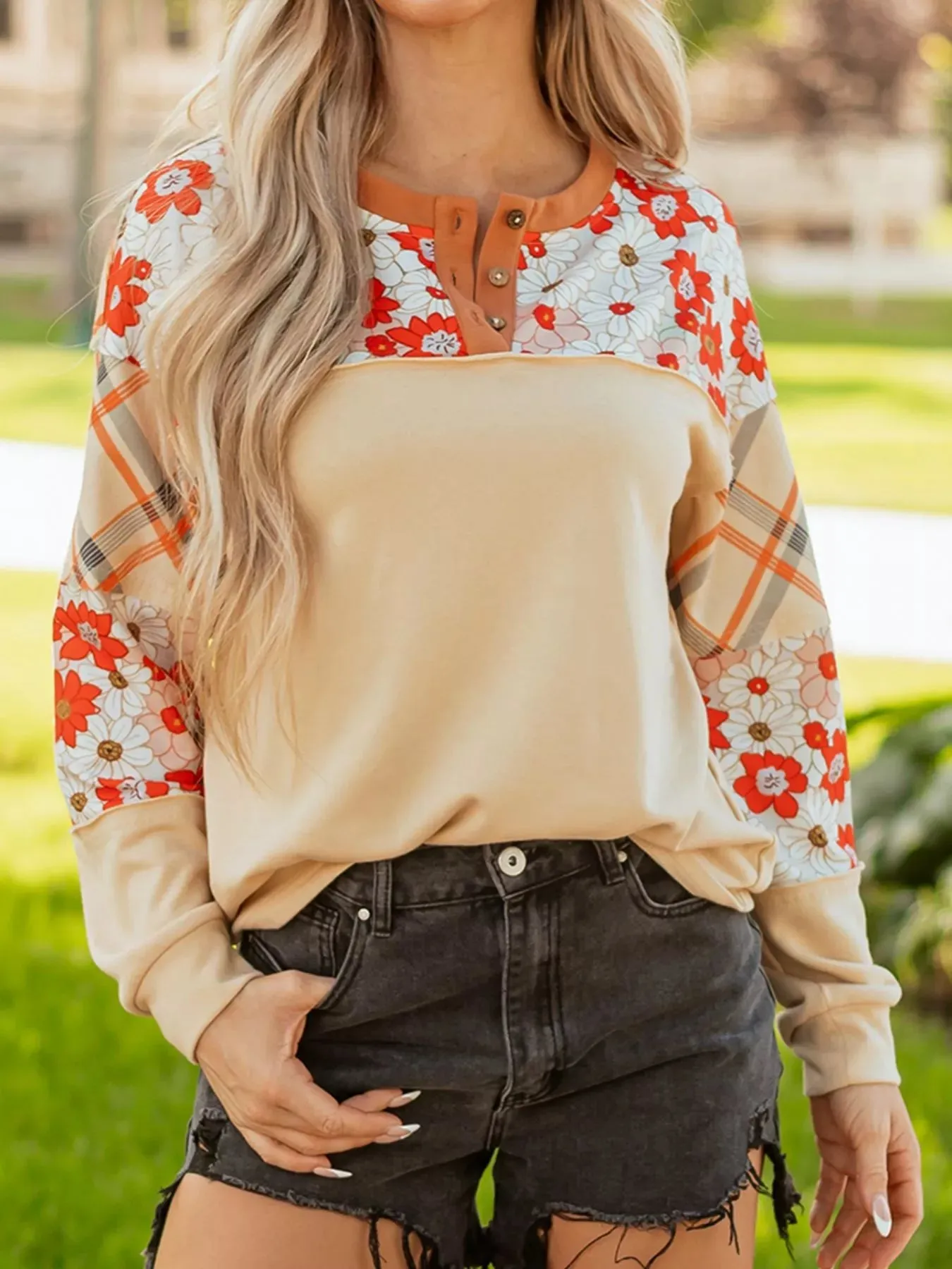 Floral Plaid Patchwork Casual Top sold by Charming Charlie product image thumbnail 2