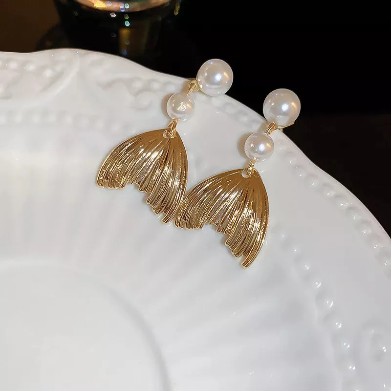 18K Gold-Plated Alloy Geometric Earrings sold by Charming Charlie product image thumbnail 3