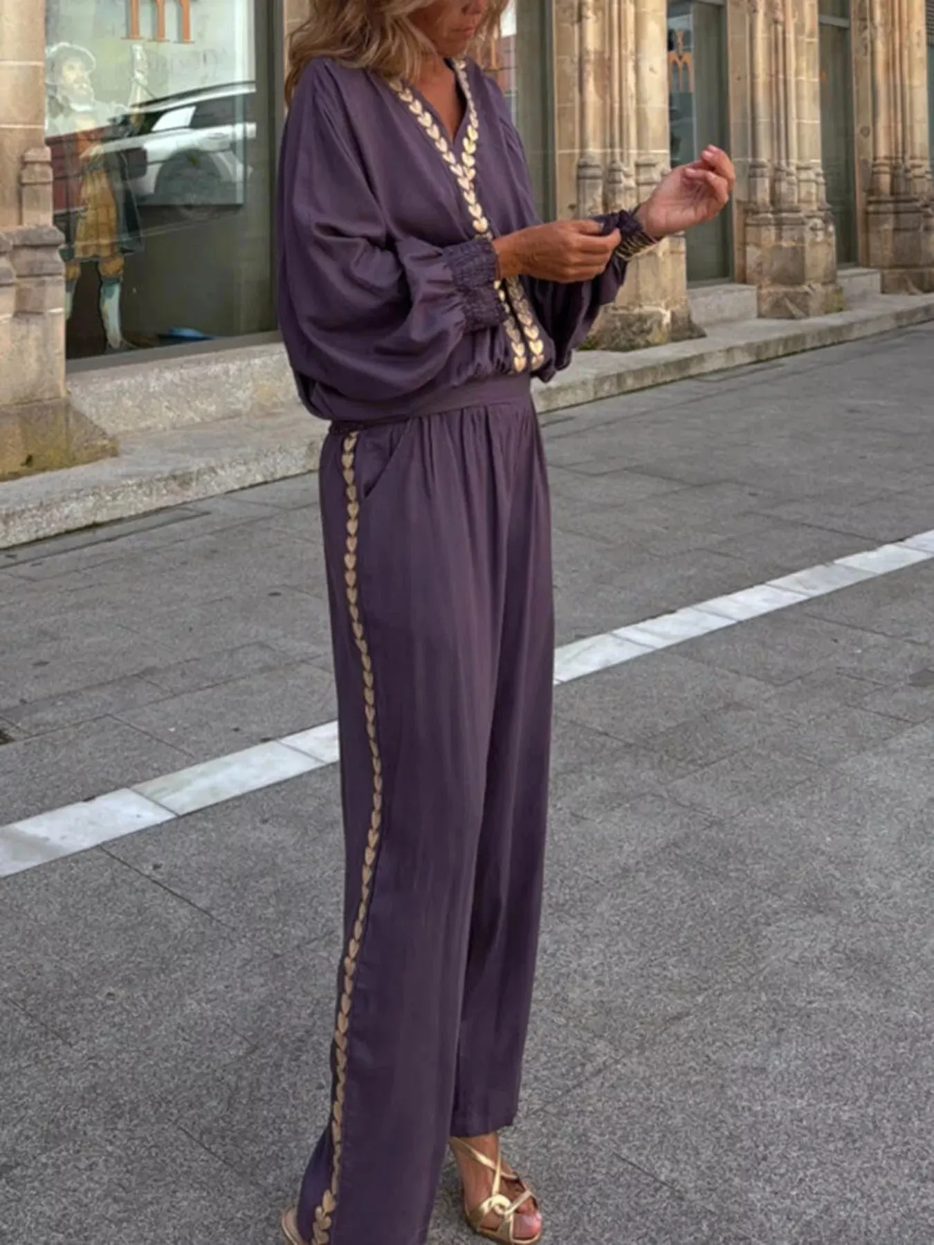 Full Size Contrast Trim V-Neck Top and Pants Set Plus Size sold by Charming Charlie product image thumbnail 4