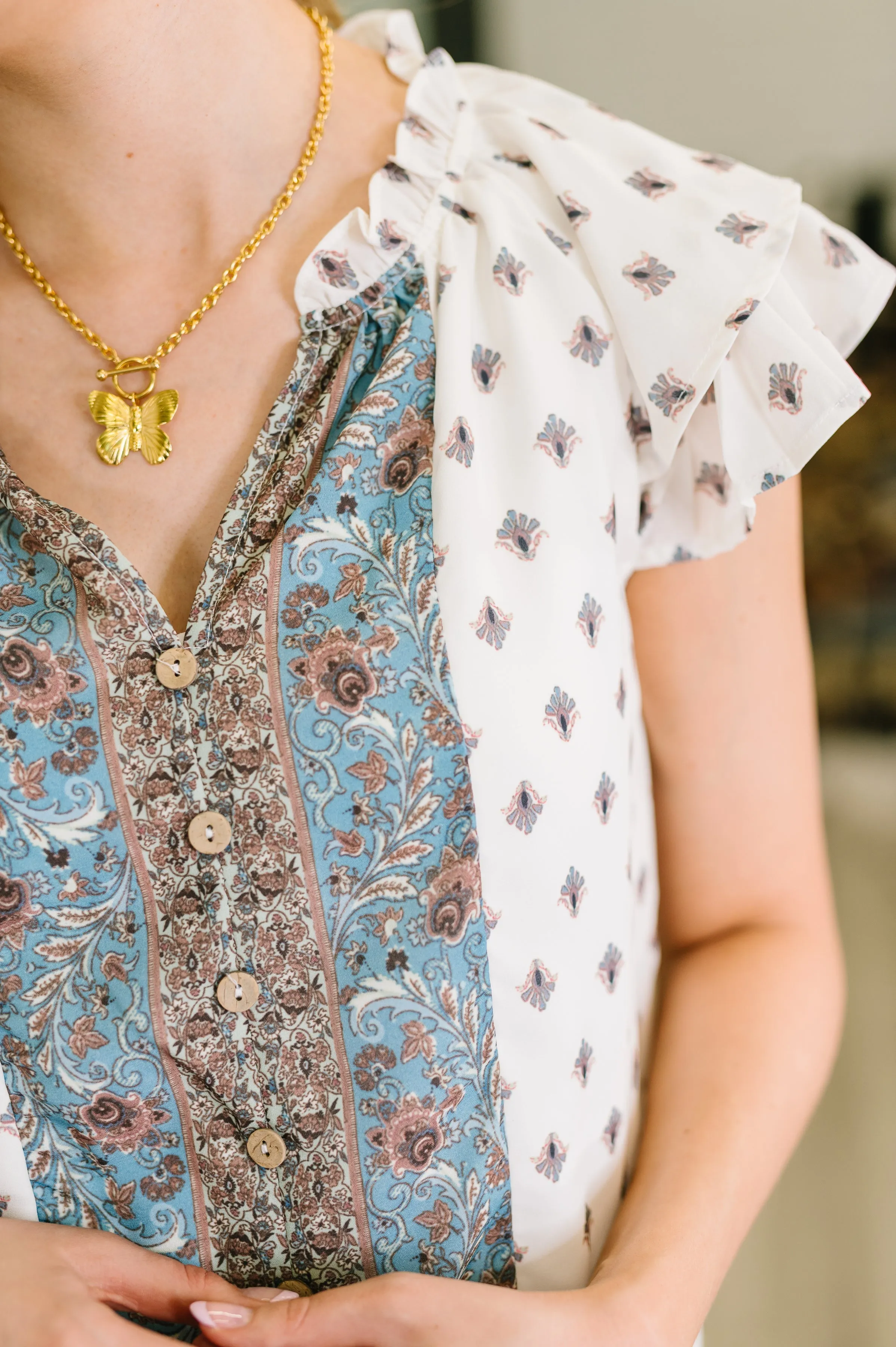 Willow Breeze Short Sleeve Blouse sold by Charming Charlie product image thumbnail 2