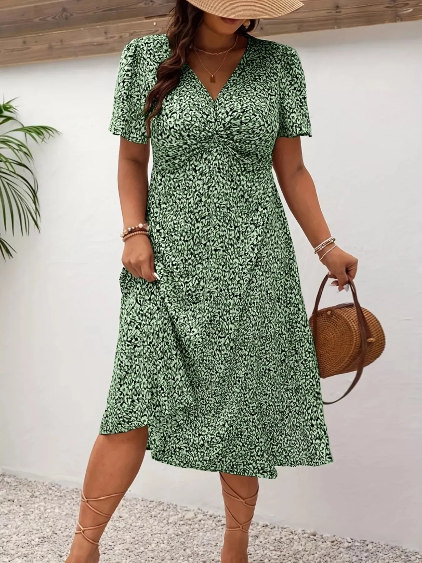 Plus Size Printed V-Neck Short Sleeve Midi Dress sold by Charming Charlie product image thumbnail 5