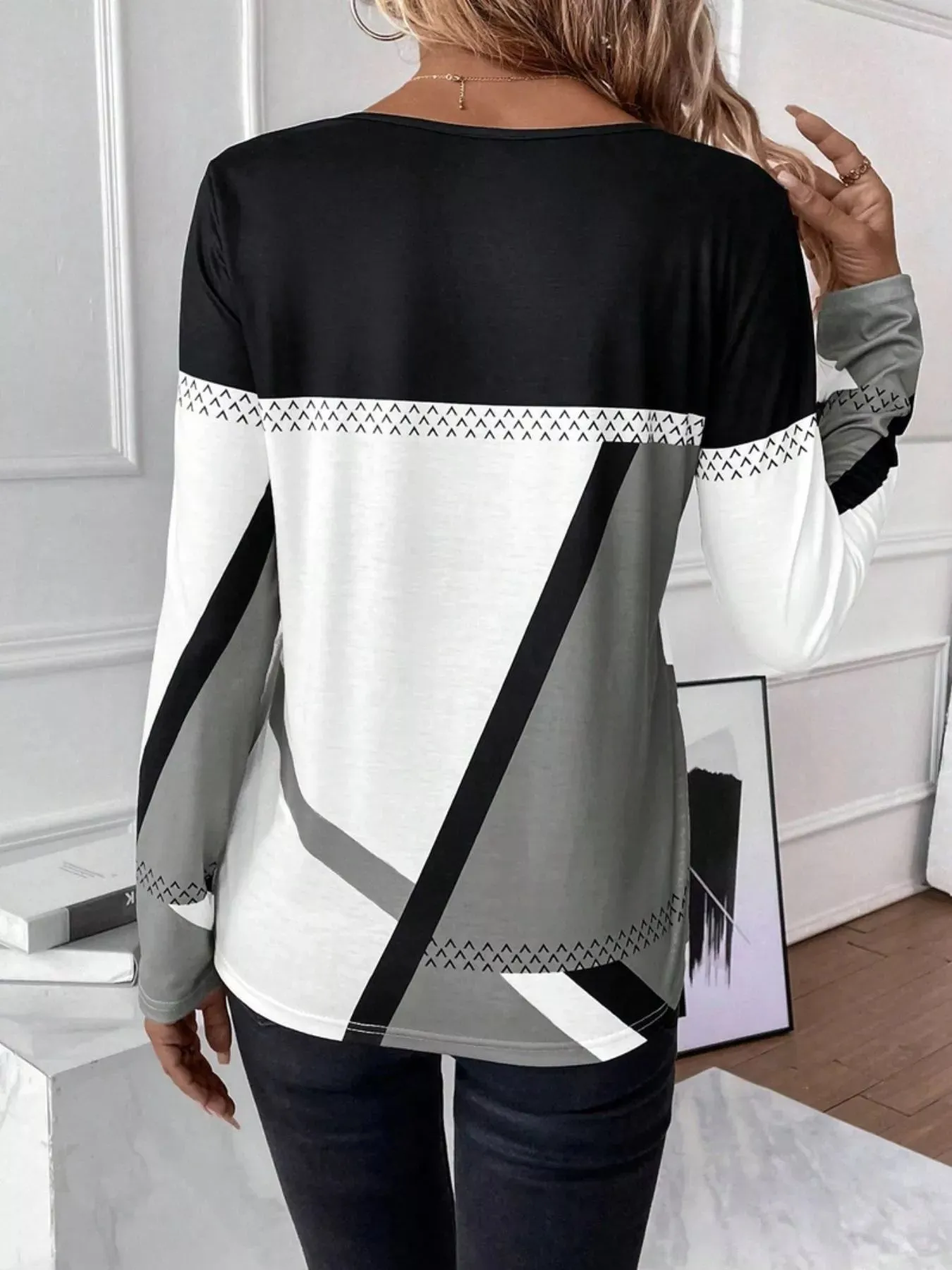 Color Block Long Sleeve T-Shirt sold by Charming Charlie product image thumbnail 5