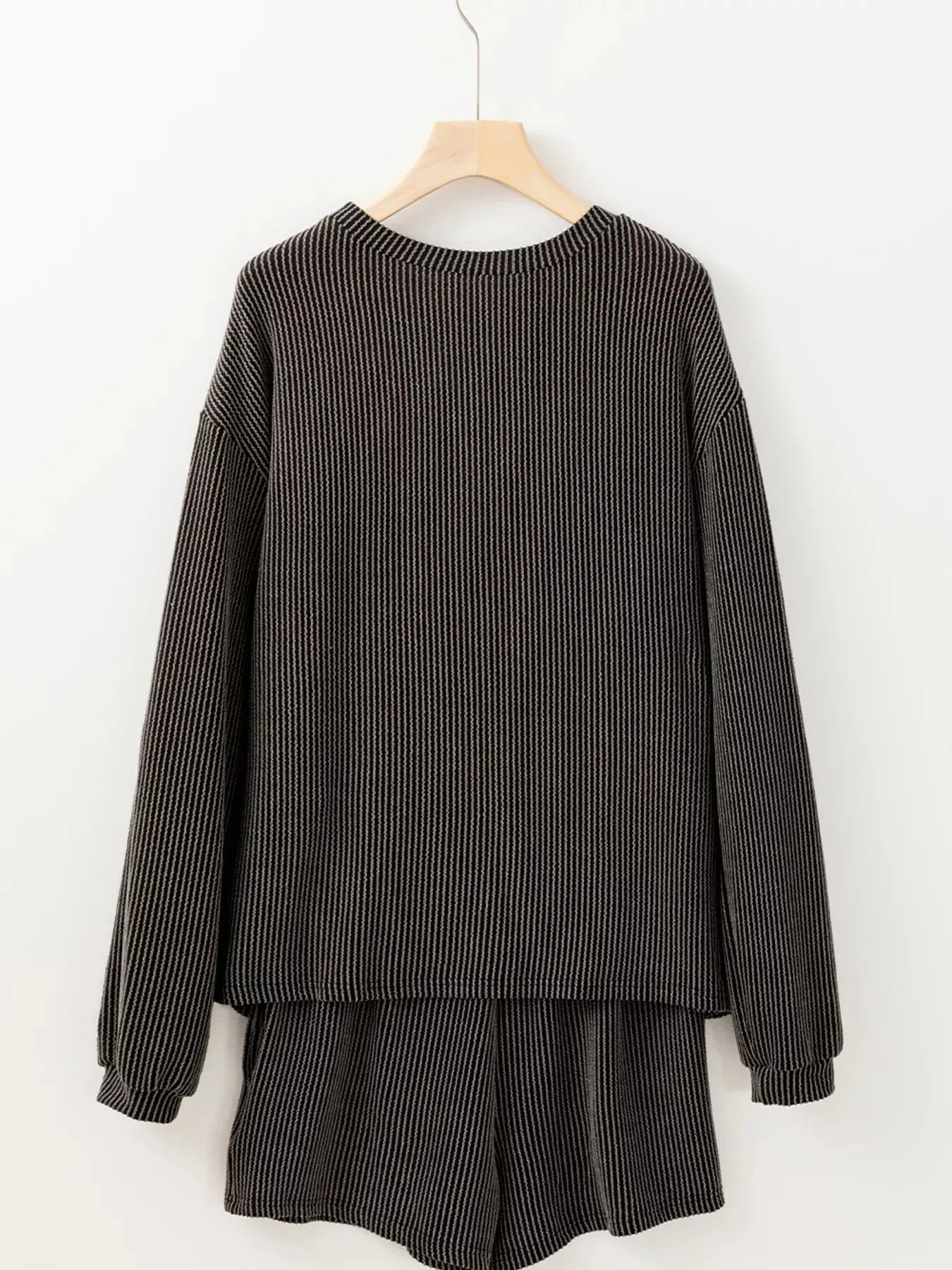 Thankful Letter Patched Sequin Bow Sleeve Twisted Ribbed Top and Short Set sold by Charming Charlie product image thumbnail 3