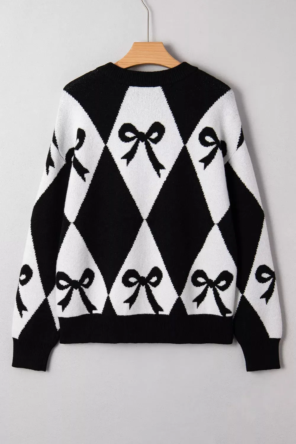 Bow Pattern Long Sleeve Contrast Sweater sold by Charming Charlie product image thumbnail 4
