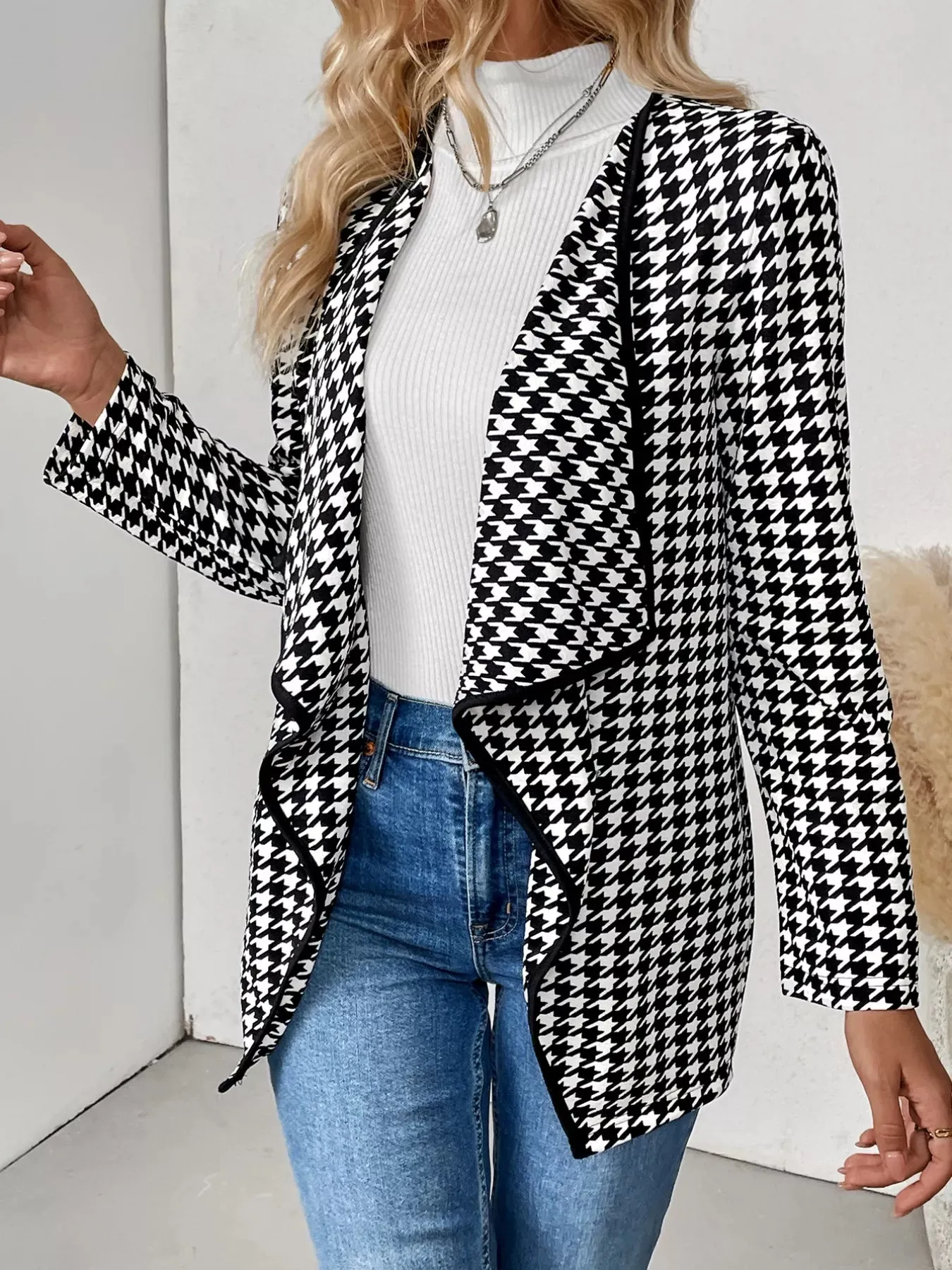 Houndstooth Open Front Long Sleeve Cardigan sold by Charming Charlie product image thumbnail 5