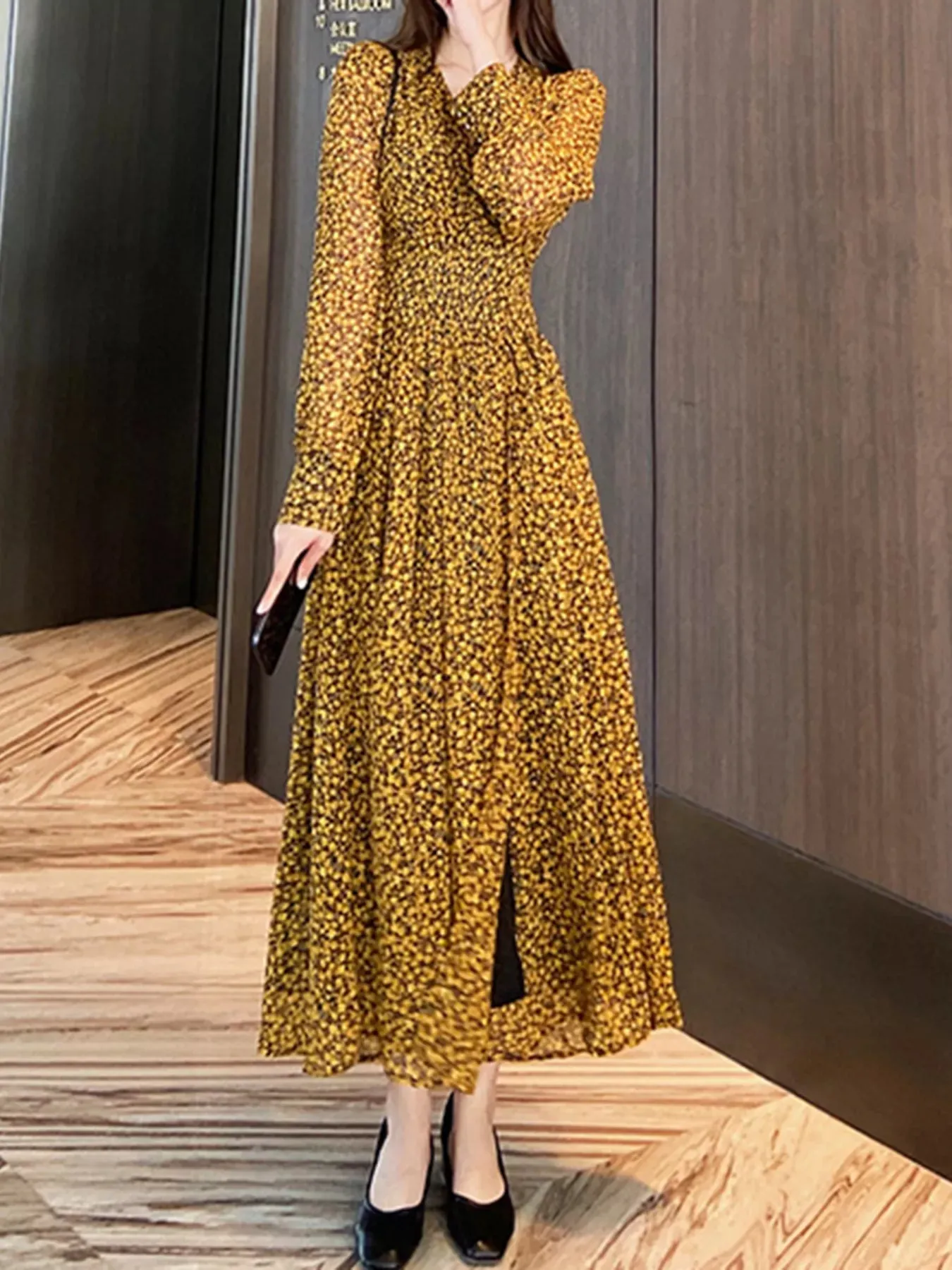 Floral Print Long Sleeve Dress sold by Charming Charlie product image thumbnail 4