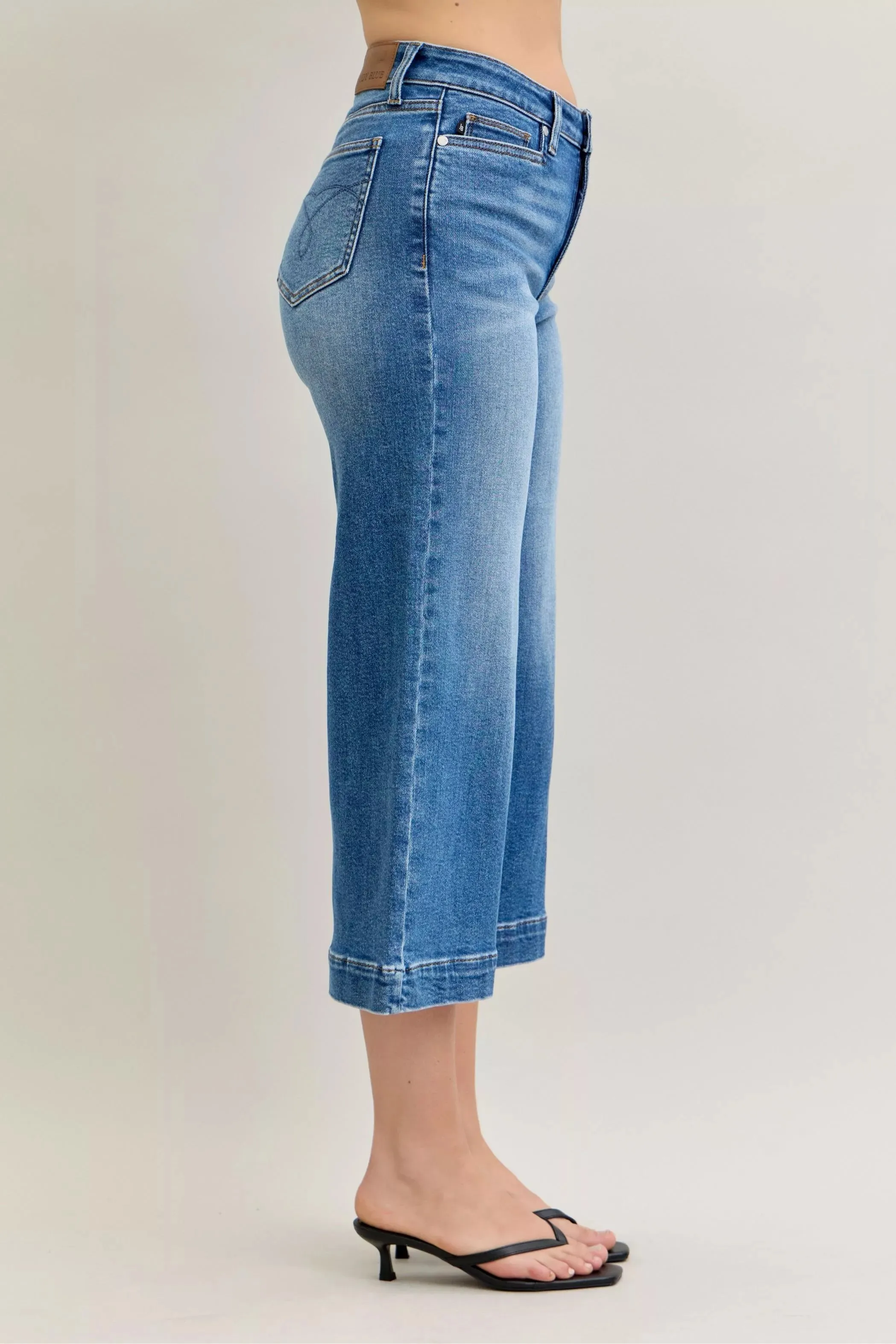 Judy Blue Mid Rise Crop Wide Leg Jeans sold by Charming Charlie product image thumbnail 5