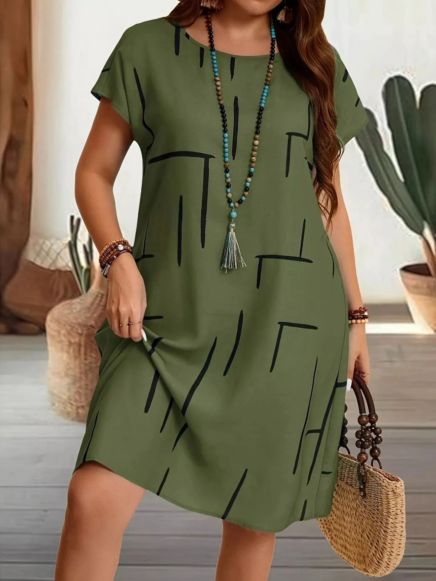 Plus Size Round Neck Short Sleeve Dress sold by Charming Charlie