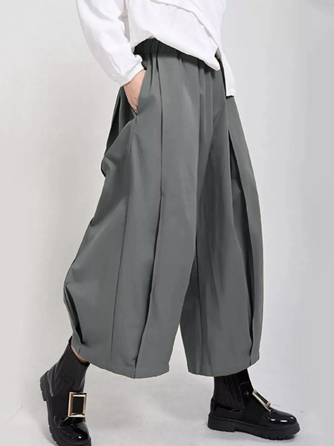 Wide Leg Pleated Detail Pants sold by Charming Charlie product image thumbnail 5