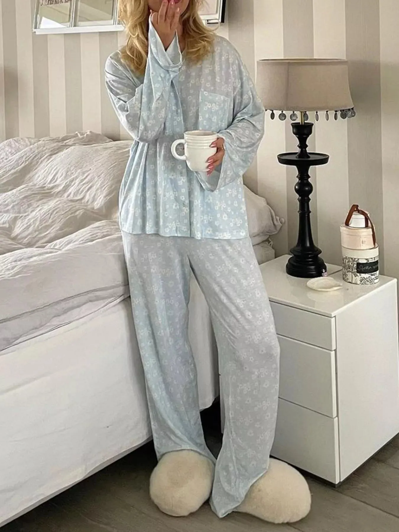 Floral Print Relaxed Fit Top and Pants Lounge Set sold by Charming Charlie