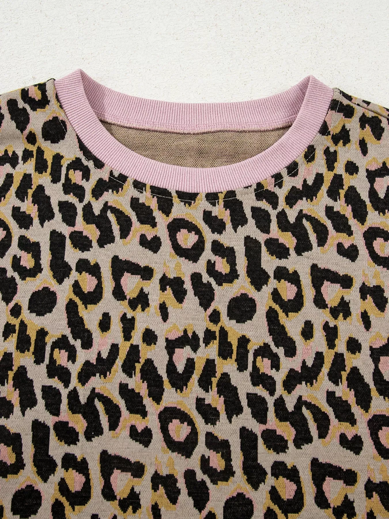 Leopard Print Contrast Edge Long Sleeve Pullover Shorts Set sold by Charming Charlie product image thumbnail 4