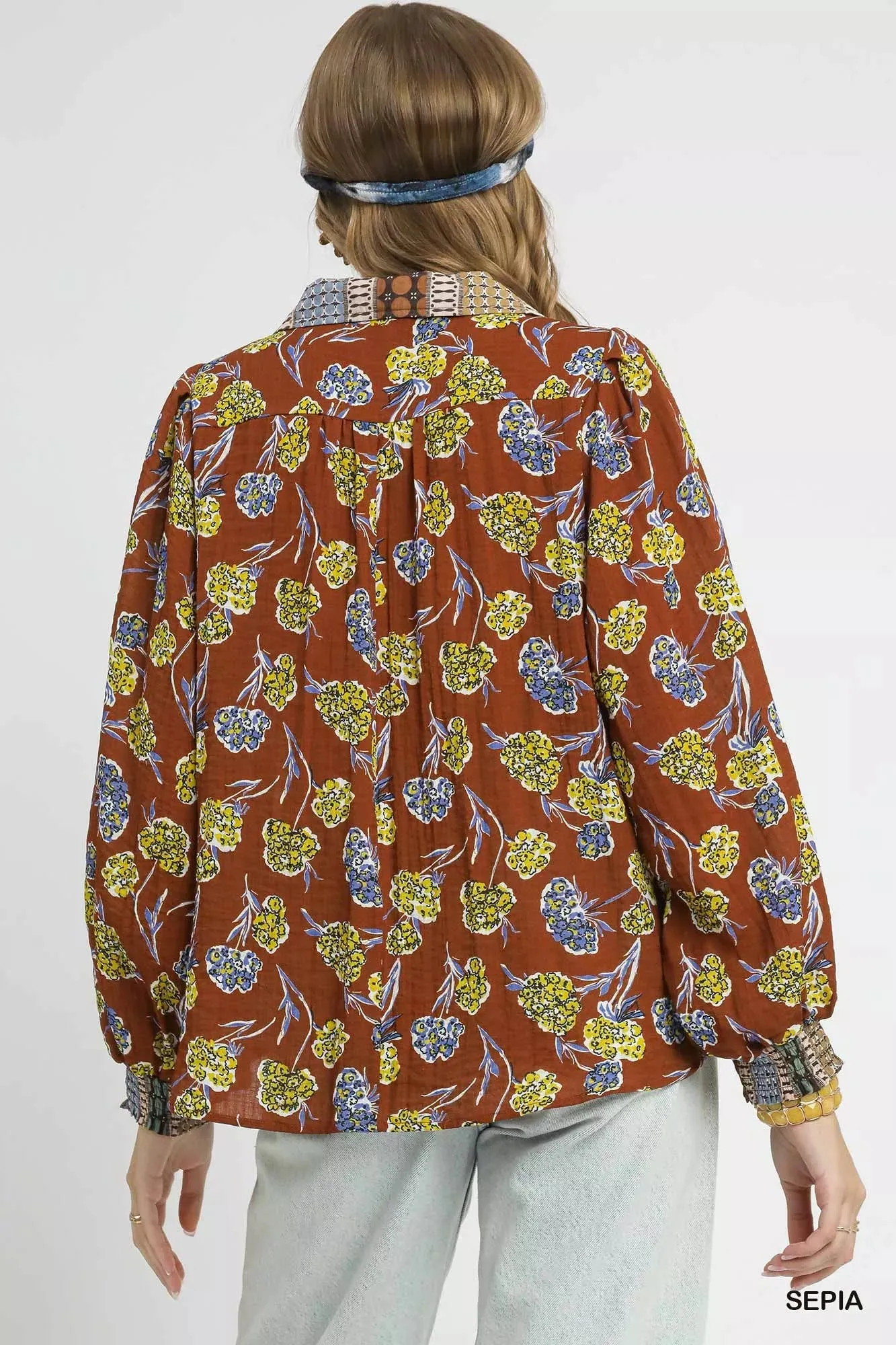 Umgee Floral Print Collar Blouse sold by Charming Charlie product image thumbnail 2