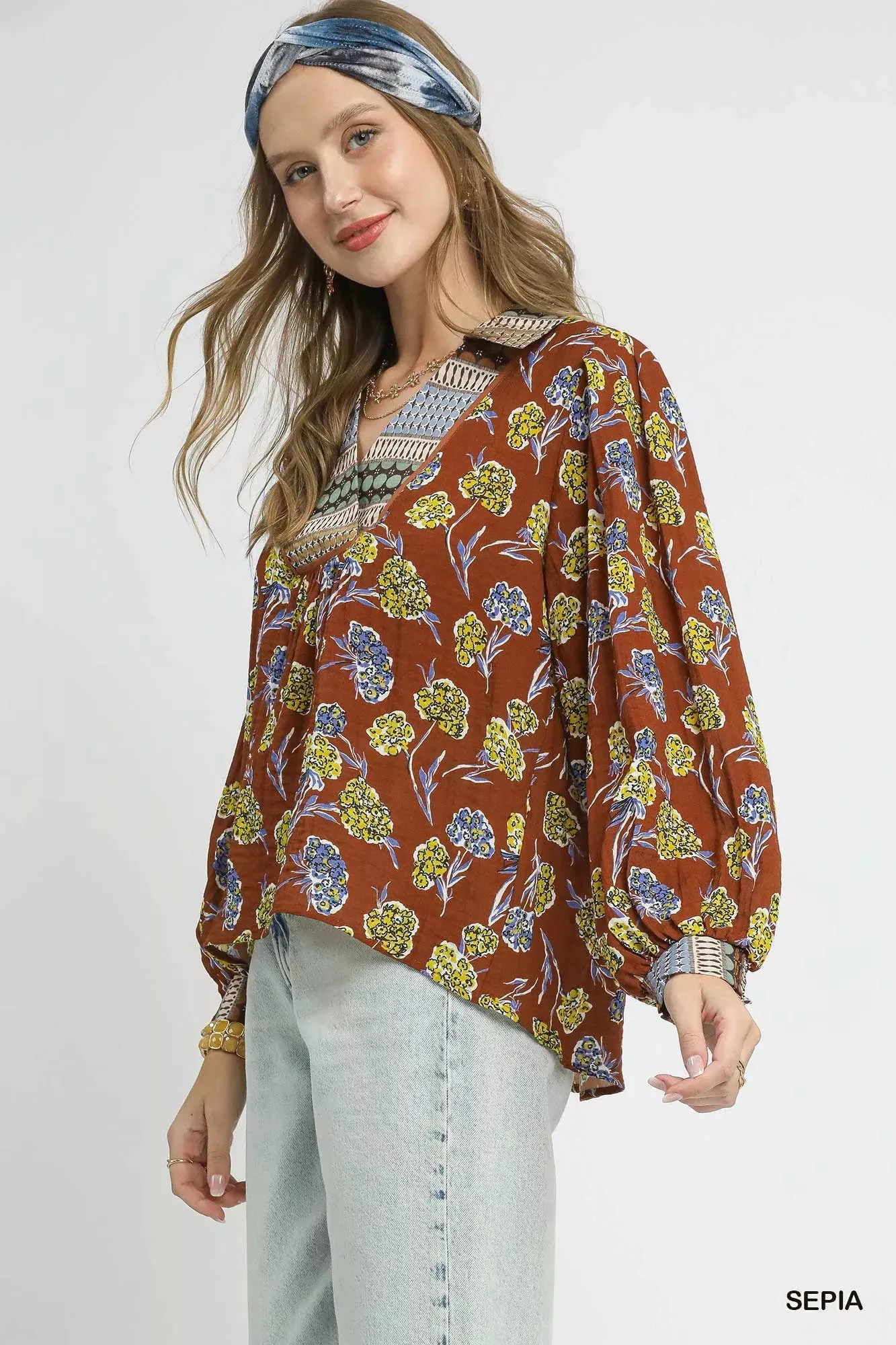 Umgee Floral Print Collar Blouse sold by Charming Charlie product image thumbnail 3