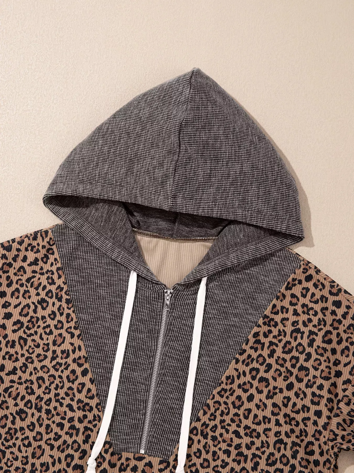 Ribbed Leopard Print Contrast Collar Zip Hoodie sold by Charming Charlie product image thumbnail 5