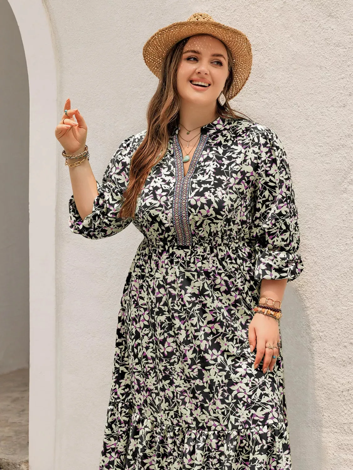 Plus Size Floral Print Long Sleeve Tiered Maxi Dress sold by Charming Charlie product image thumbnail 4
