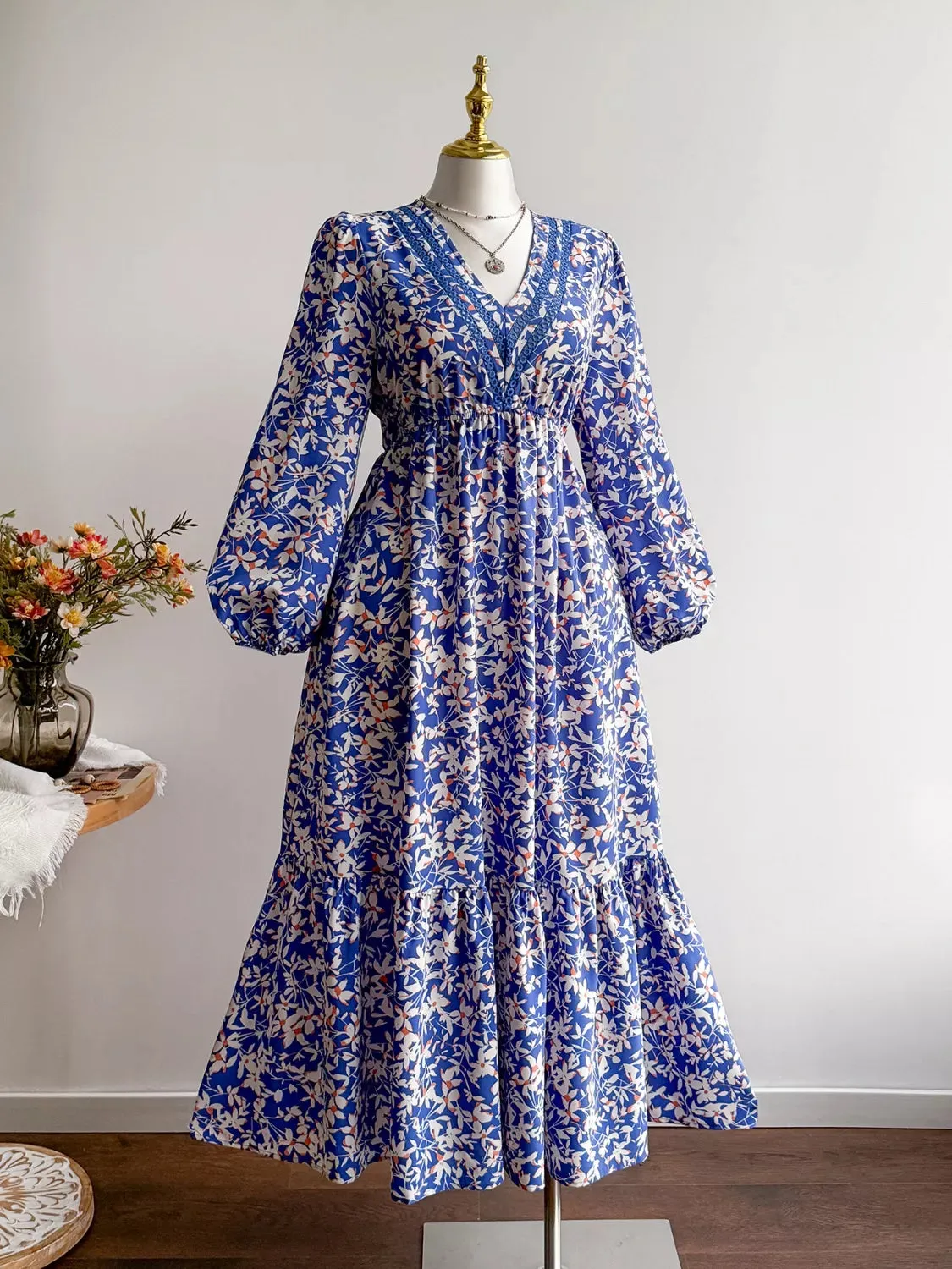 Plus Size Floral Print V-Neck Long Sleeve Maxi Dress sold by Charming Charlie product image thumbnail 2