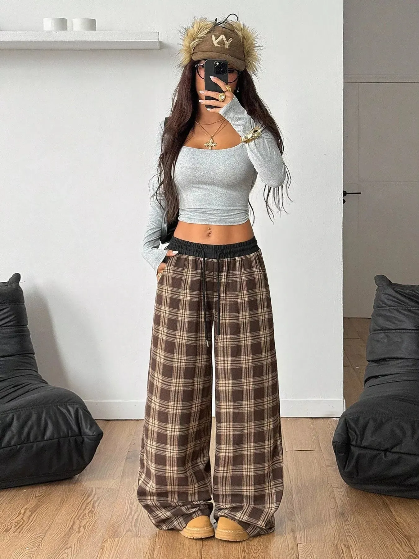 Plaid Wide Leg Pants sold by Charming Charlie product image thumbnail 5