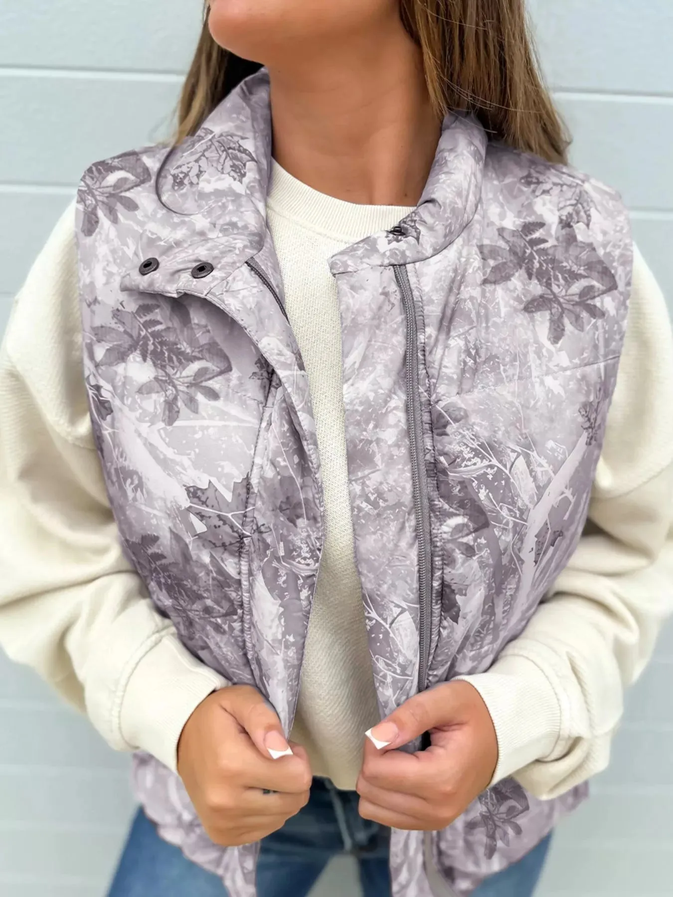 Lightweight Leaf Print Vest Coat sold by Charming Charlie product image thumbnail 4