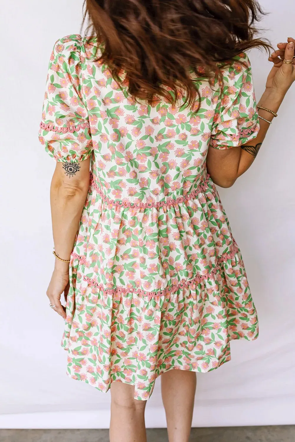 Contrast Neckline Ricrac Trim Floral Short Puff Sleeve Dress sold by Charming Charlie product image thumbnail 2
