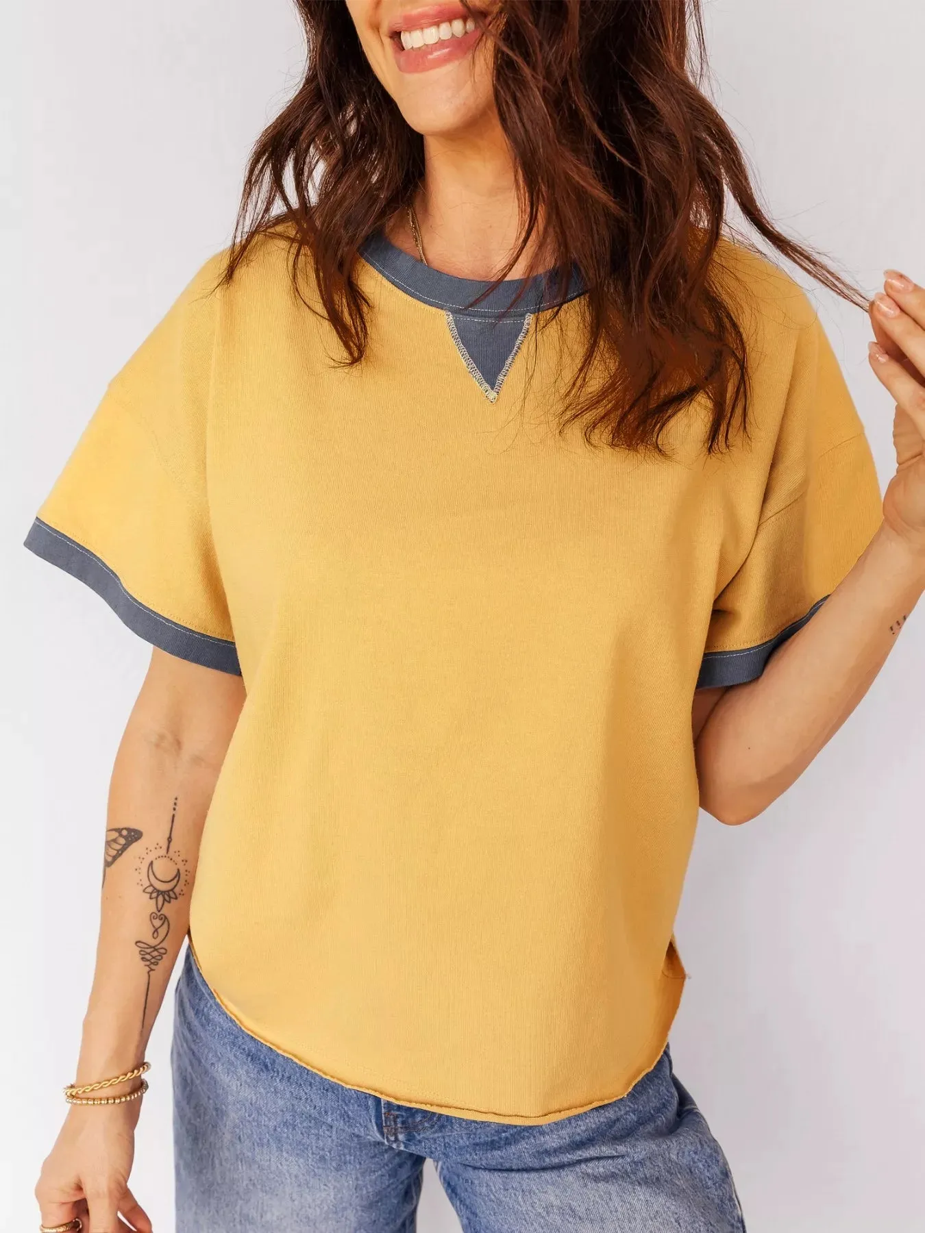 Contrast Trim Raw Hemline Short Sleeve Loose Top sold by Charming Charlie product image thumbnail 4