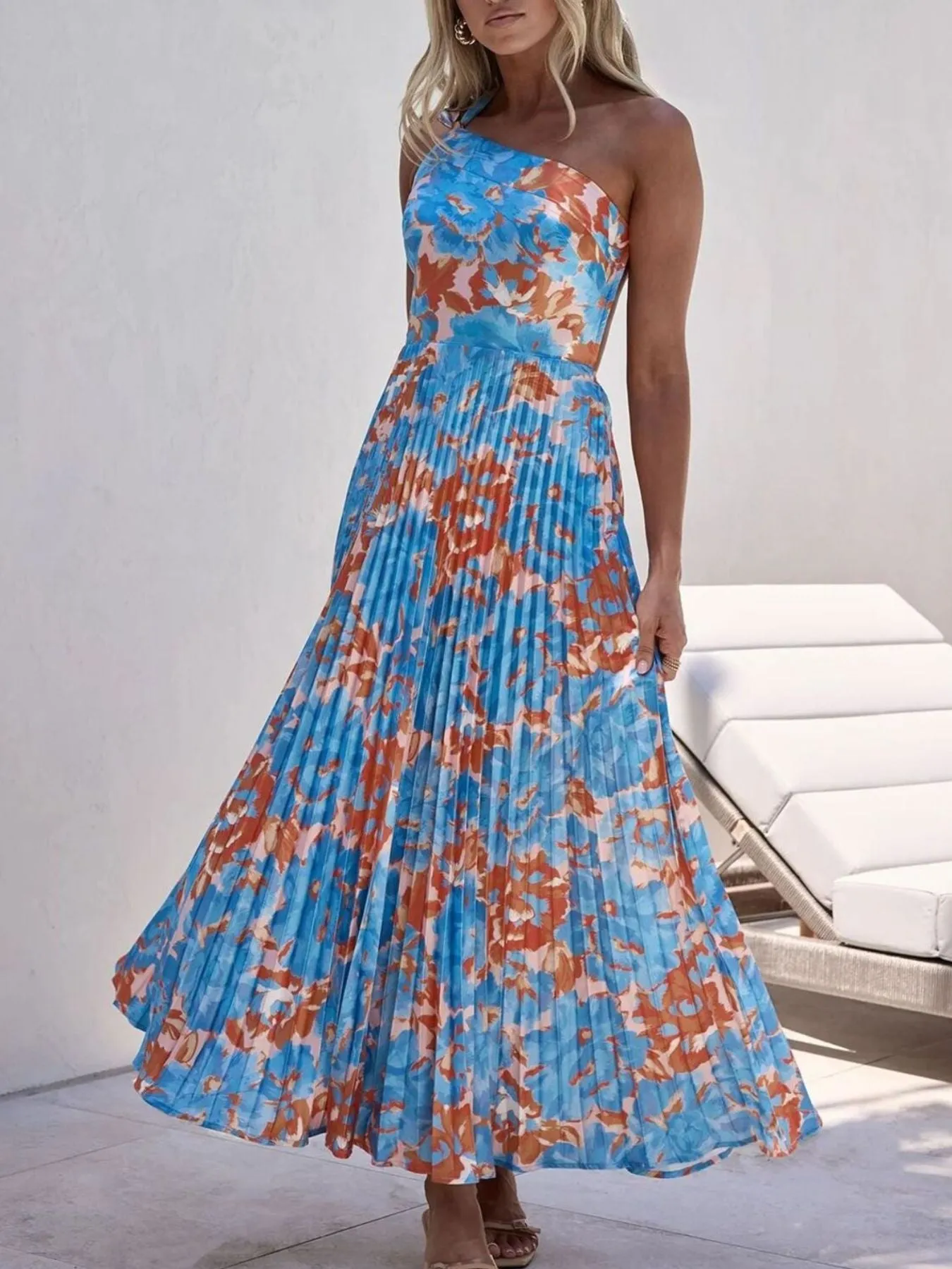 Floral Print One-Shoulder Pleated Dress sold by Charming Charlie product image thumbnail 2