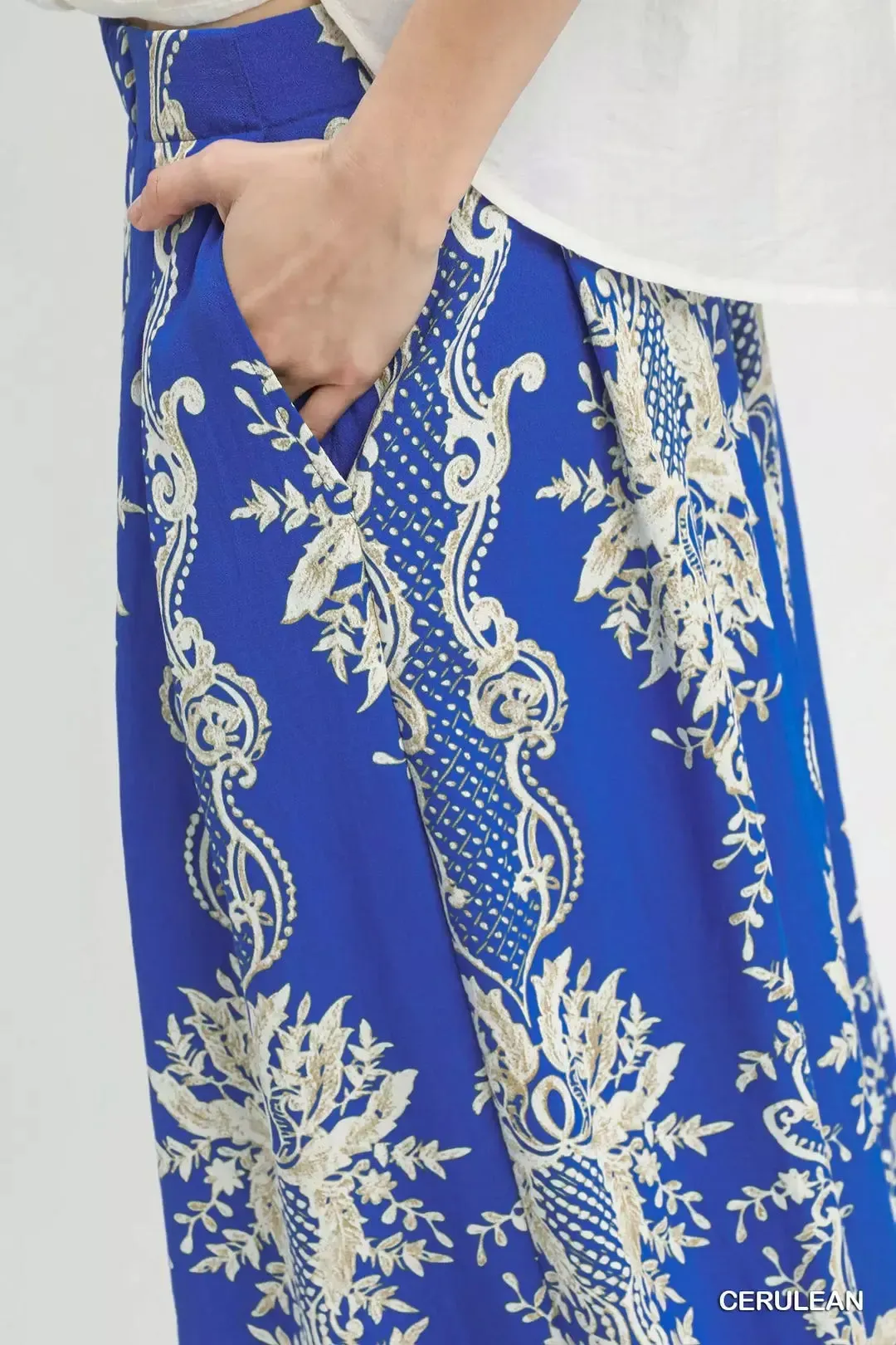 Umgee Border Print Wide Leg Pants sold by Charming Charlie product image thumbnail 4