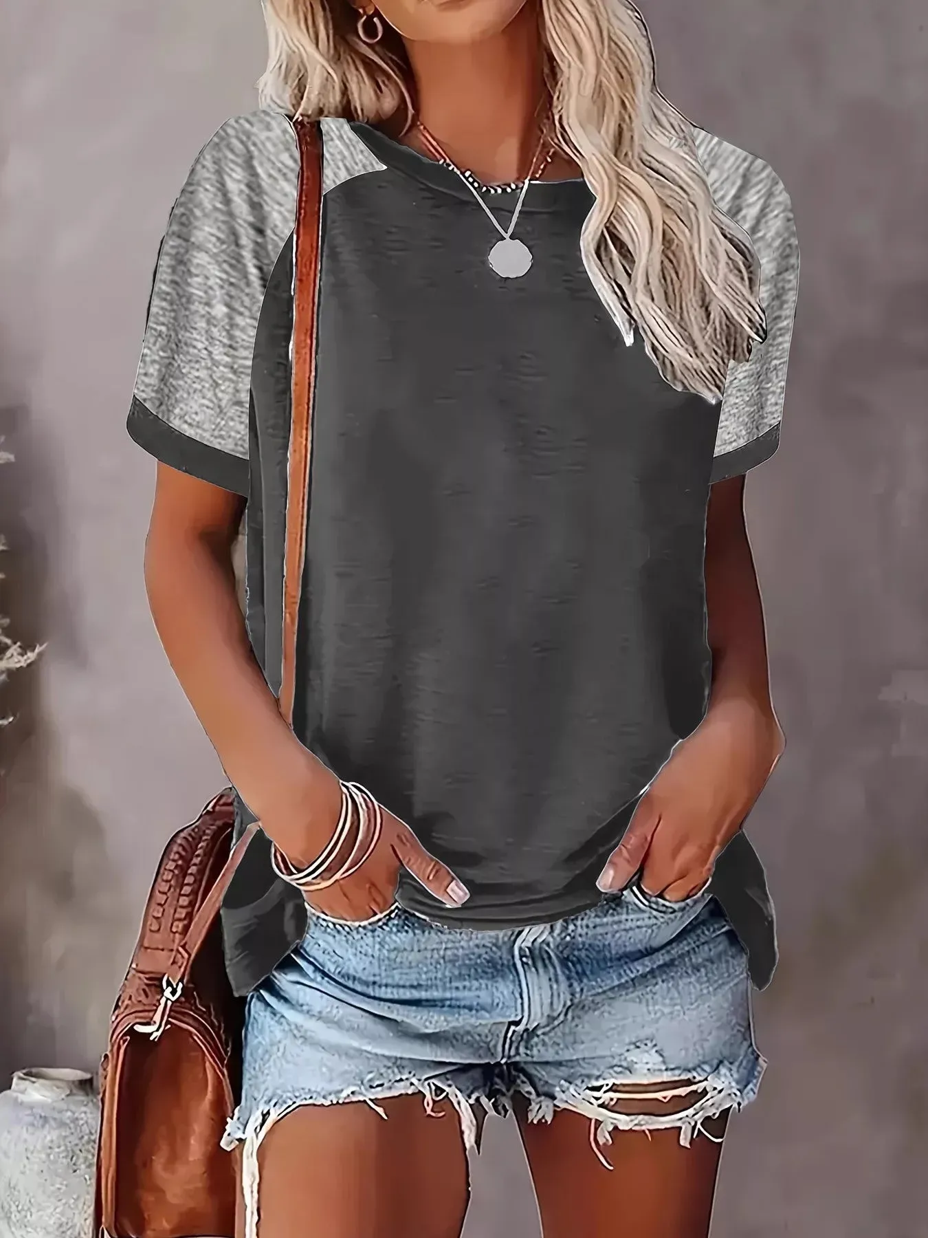 Plus Size Casual Color Block Raglan Sleeve T-Shirt sold by Charming Charlie product image thumbnail 3