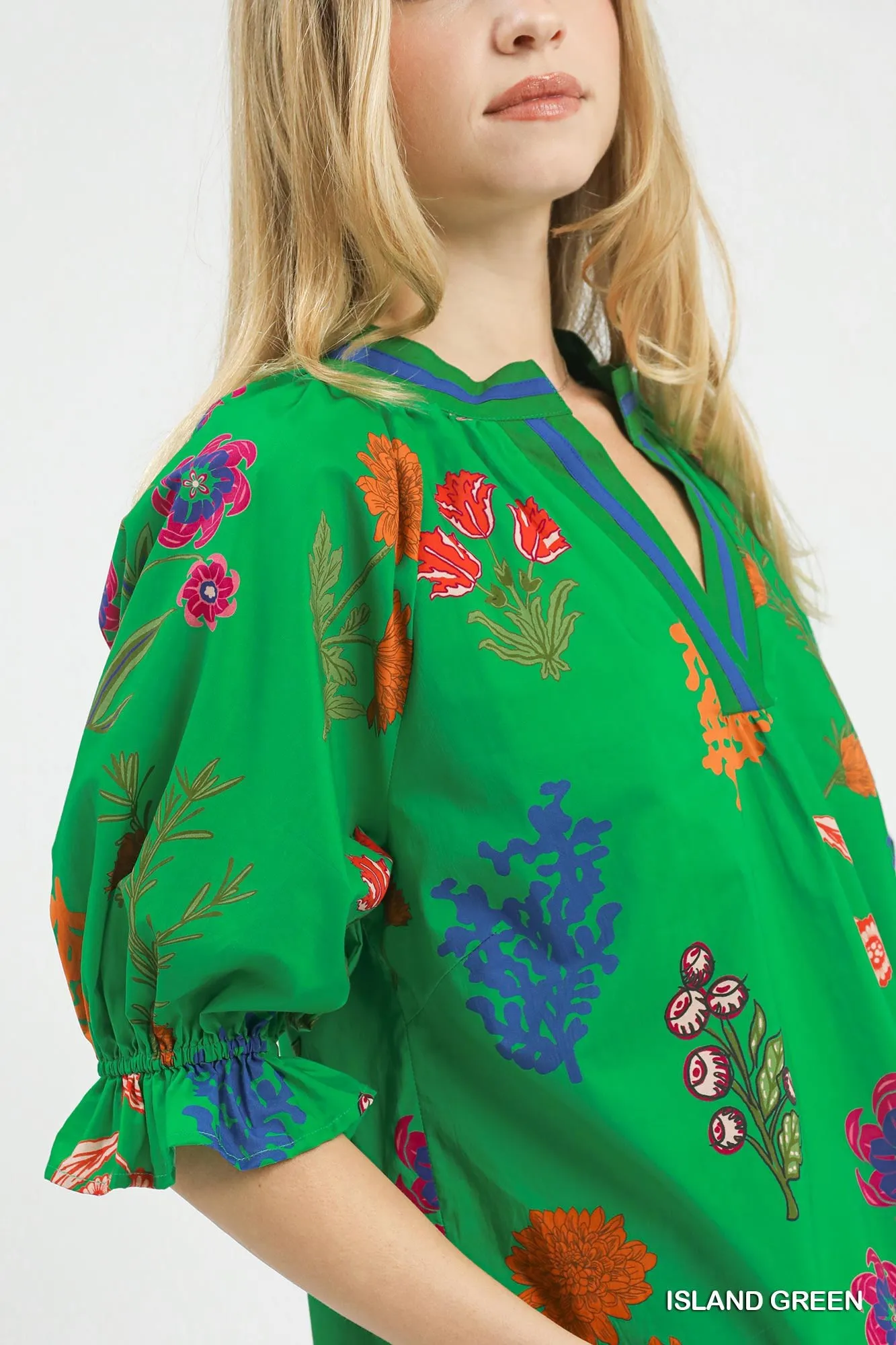 Umgee Floral Split Neck Puff Sleeve Top sold by Charming Charlie product image thumbnail 5