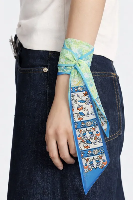Icon Pattern Skinny Scarf made by Do everything in love