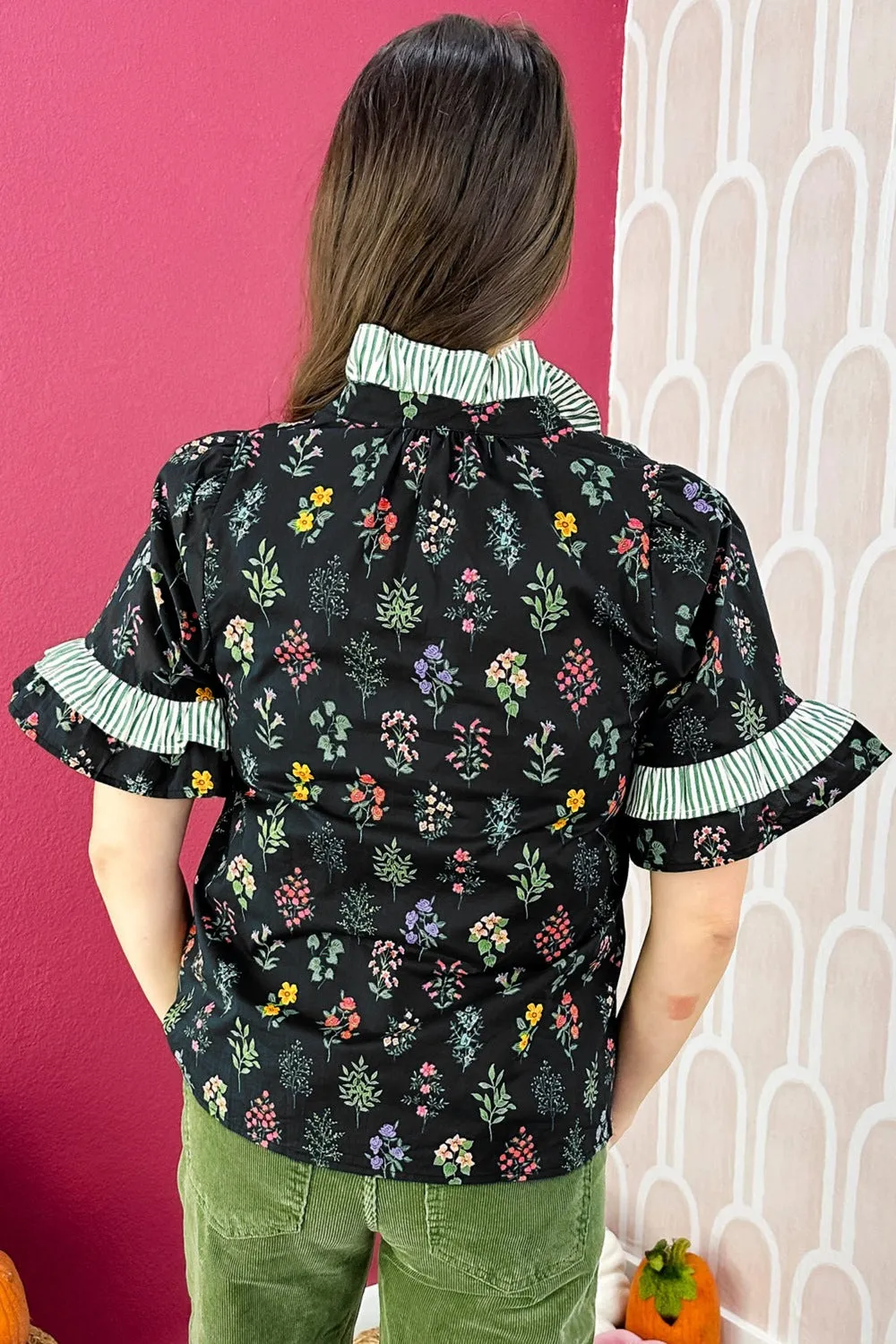 Contrast Frilled Trim Short Sleeve Floral Shirt sold by Charming Charlie product image thumbnail 2