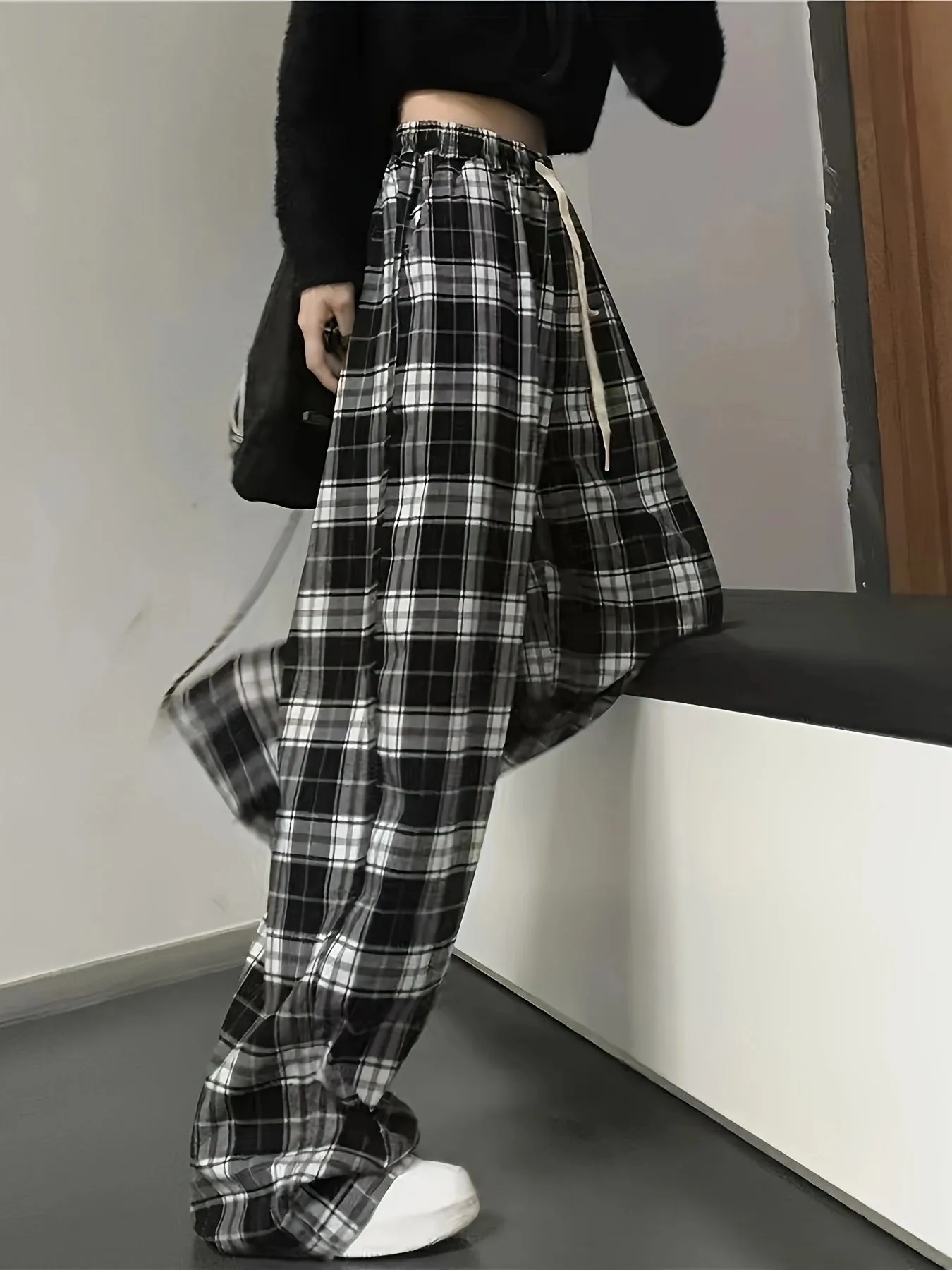 Plaid High Waist Wide Leg Pants sold by Charming Charlie product image thumbnail 3