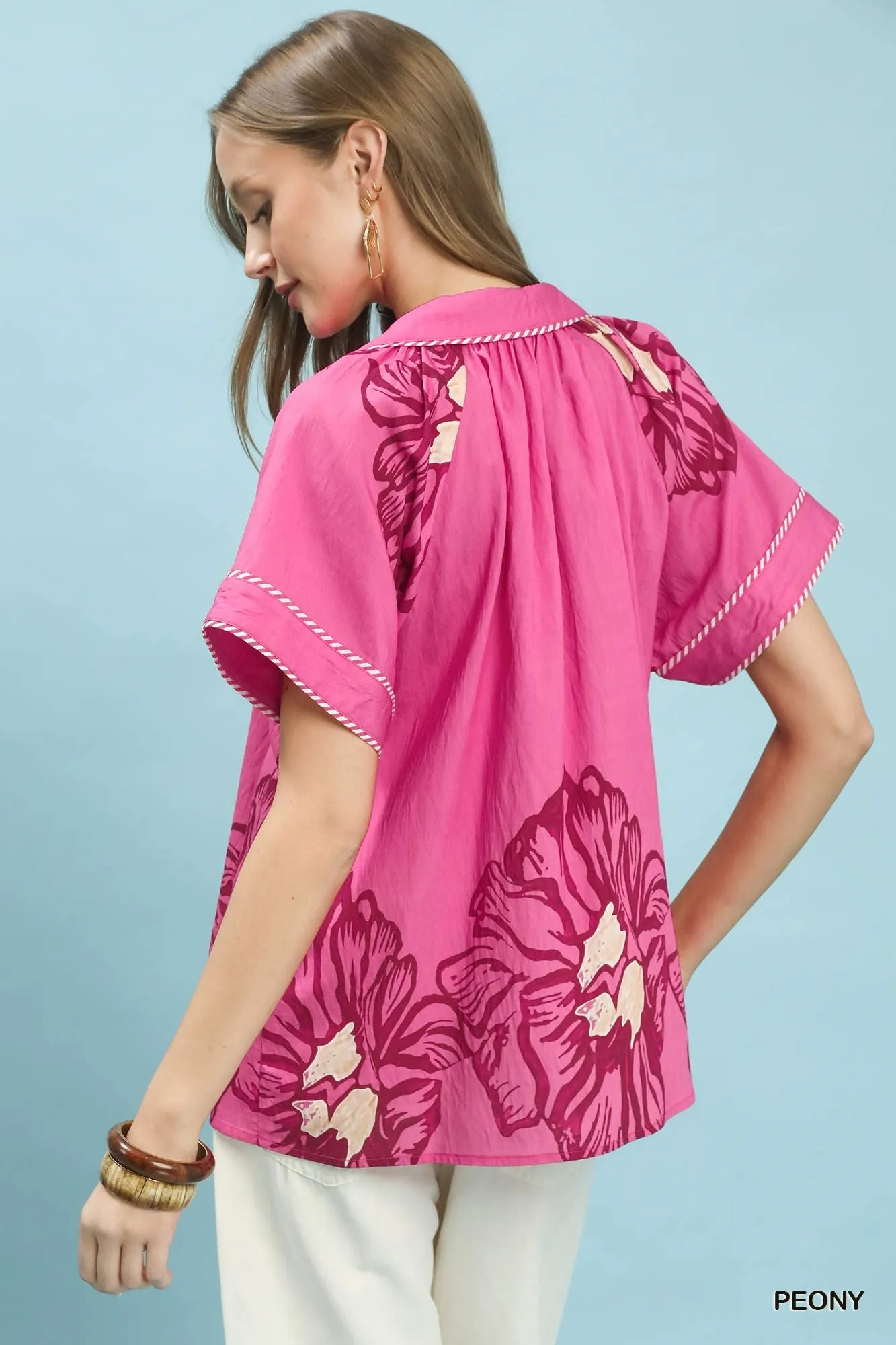 Umgee Floral Split-Neck Short Sleeve Top sold by Charming Charlie product image thumbnail 3
