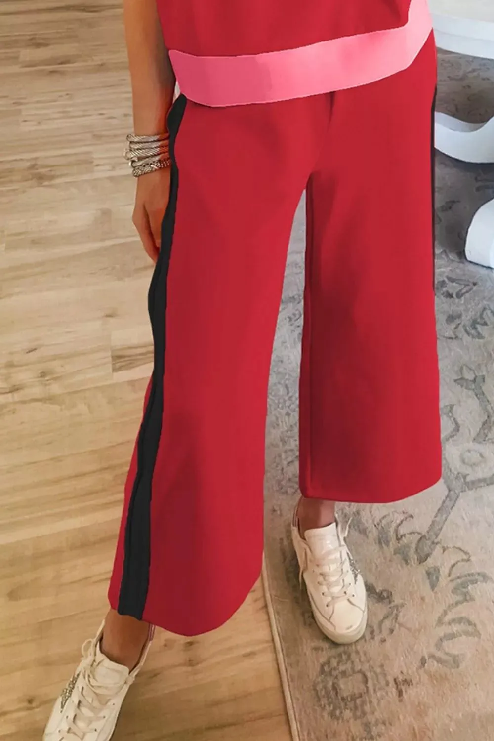 Color Block Detail Tee and Pants Two-piece Set sold by Charming Charlie product image thumbnail 3