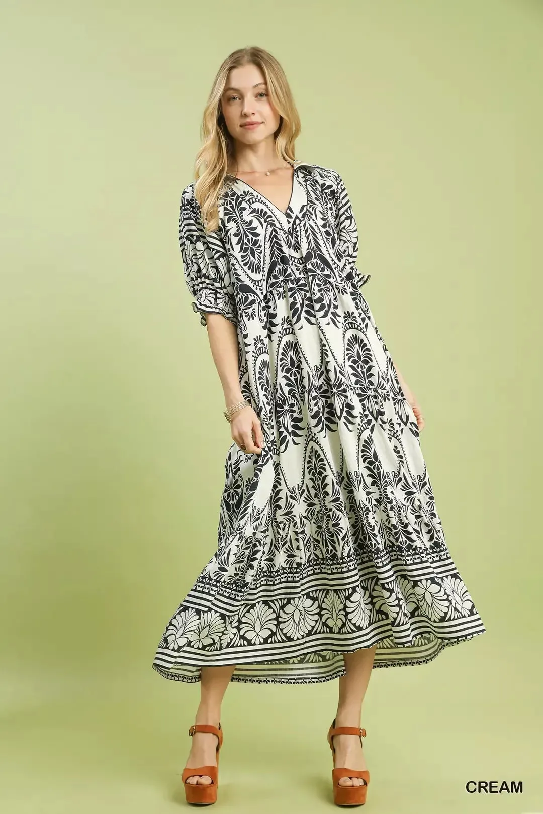 Umgee Two tone Border Print Midi Dress sold by Charming Charlie product image thumbnail 2