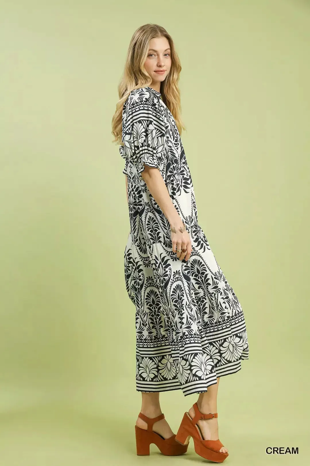Umgee Two tone Border Print Midi Dress sold by Charming Charlie product image thumbnail 3