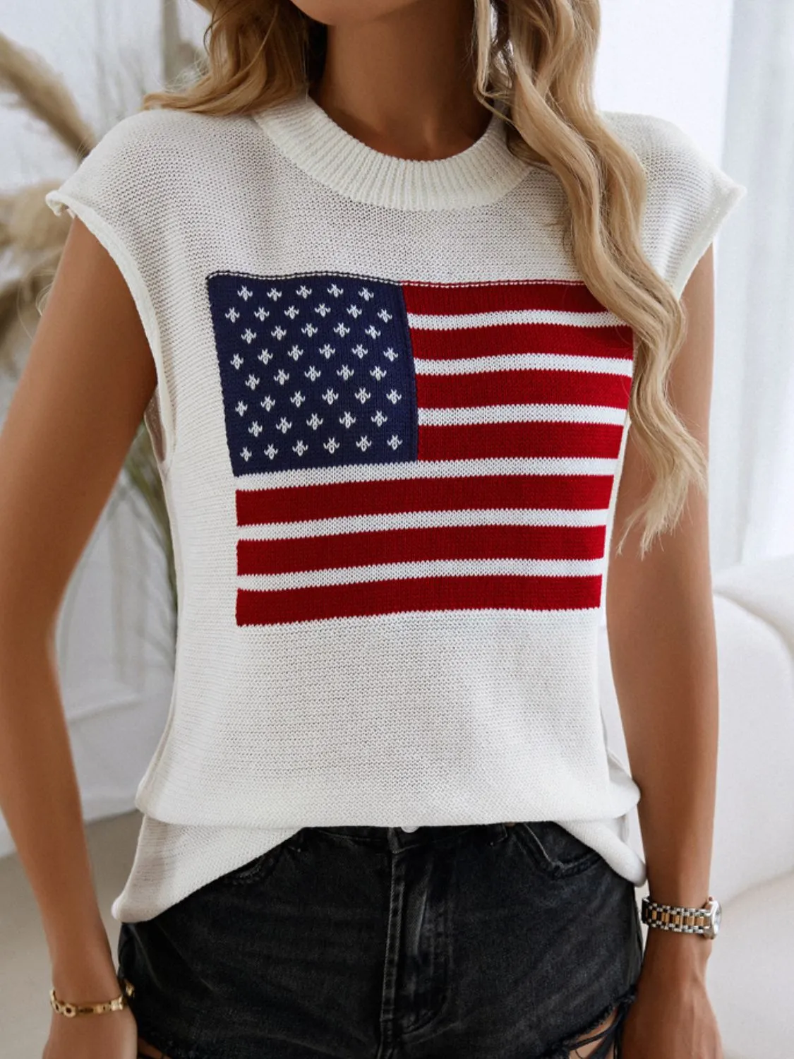 Devine US Flag Round Neck Sweater Vest sold by Charming Charlie product image thumbnail 3