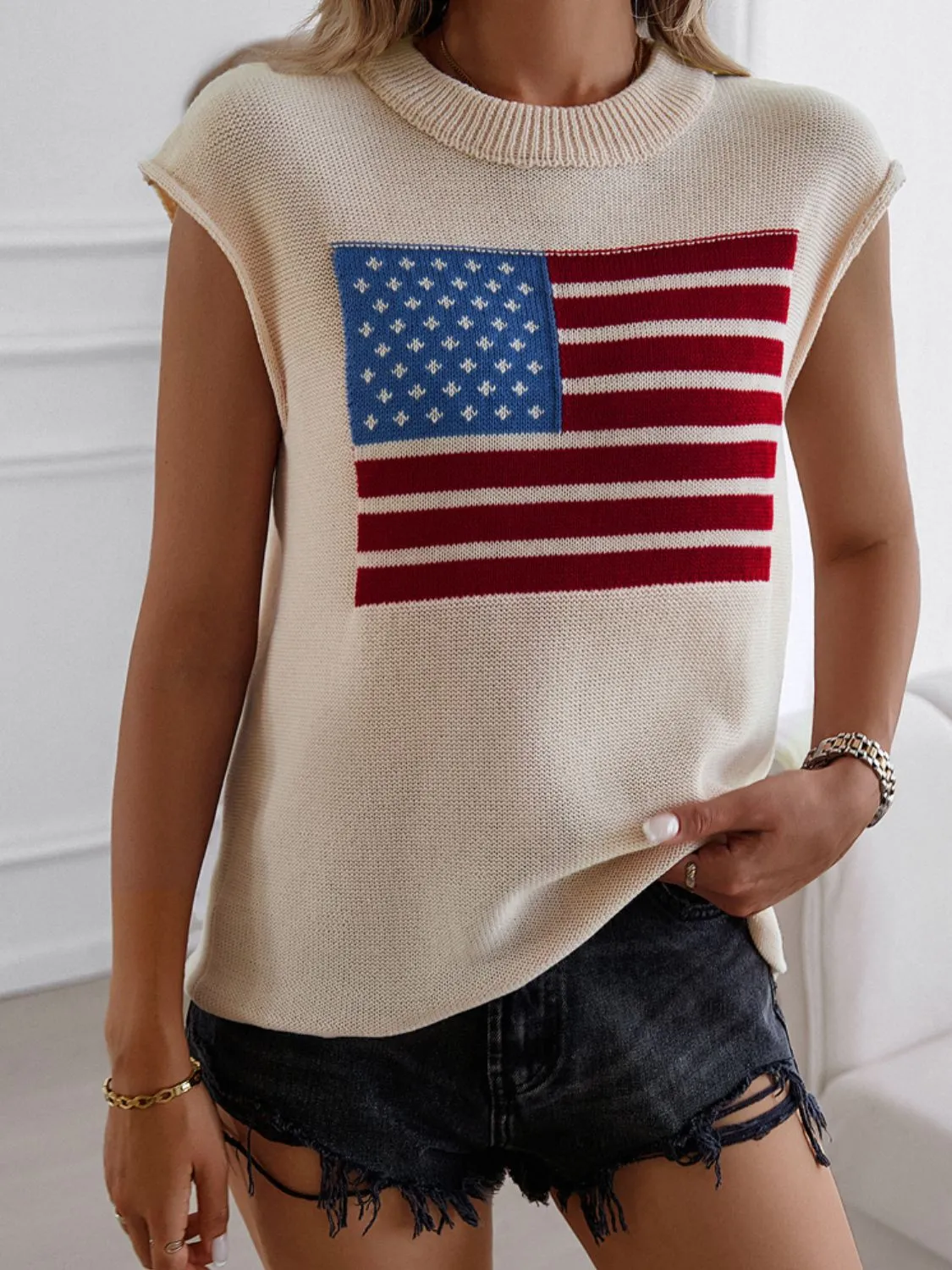 Devine US Flag Round Neck Sweater Vest sold by Charming Charlie product image thumbnail 4